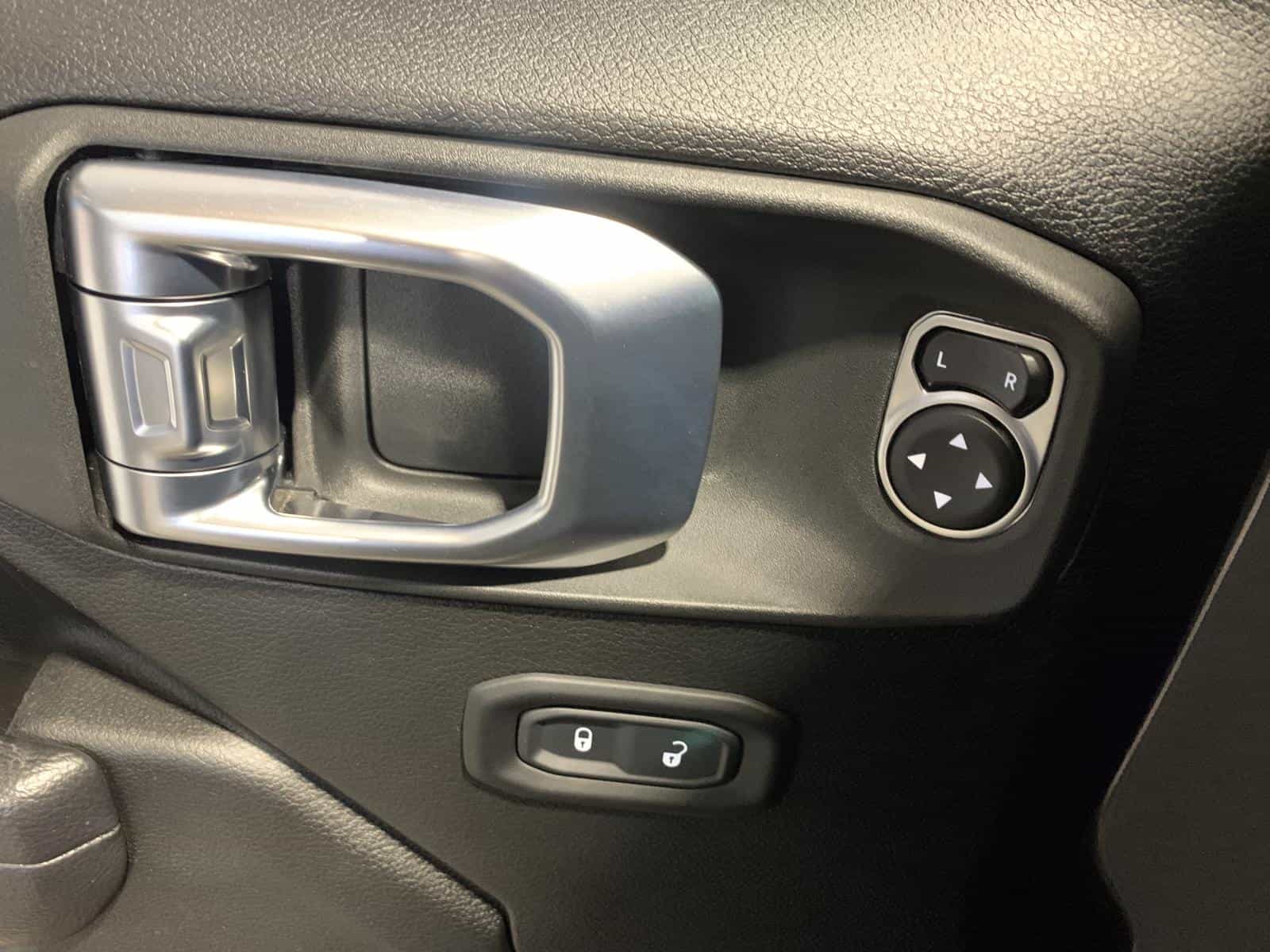 2023 Jeep WRANGLER RUBICON Rubicon - Image 21