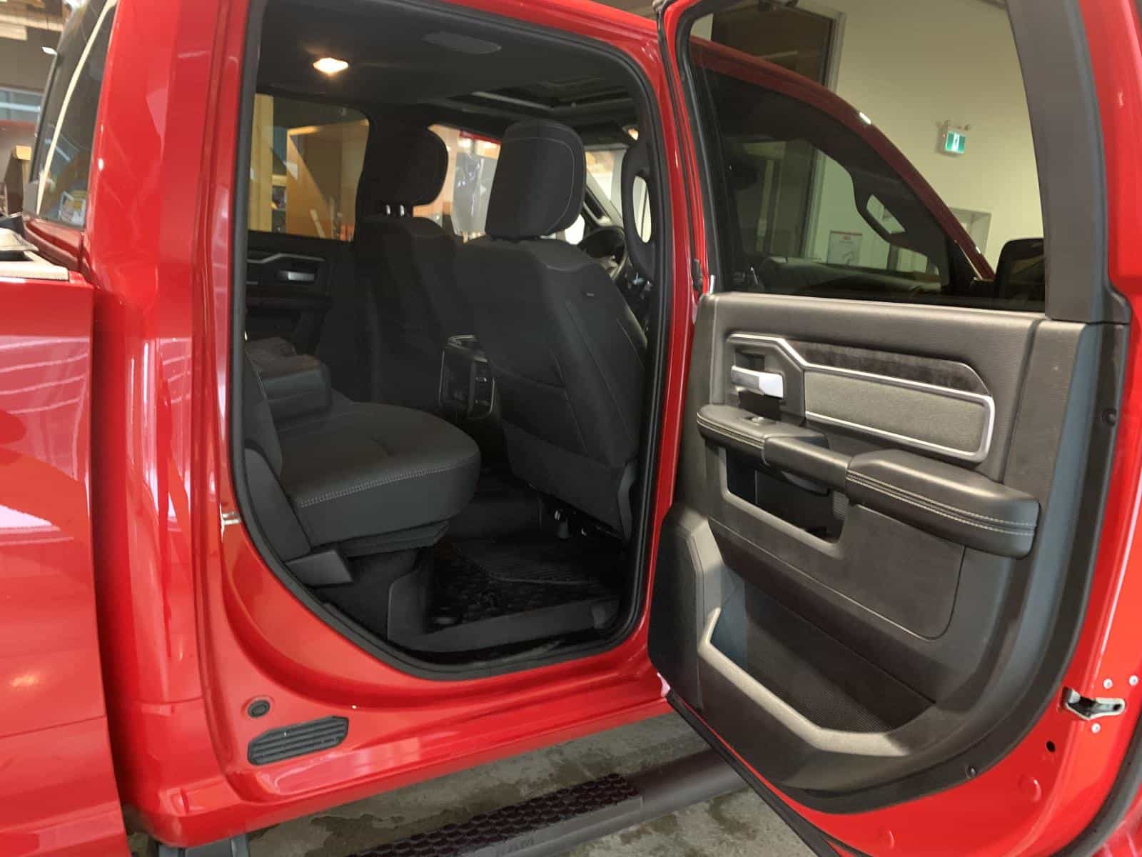 2022 RAM 2500 BIG HORN/LONE STAR Big Horn - Image 9