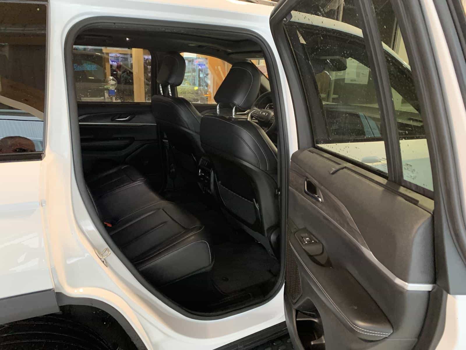 2024 Jeep Grand Cherokee Limited Limited - Image 7