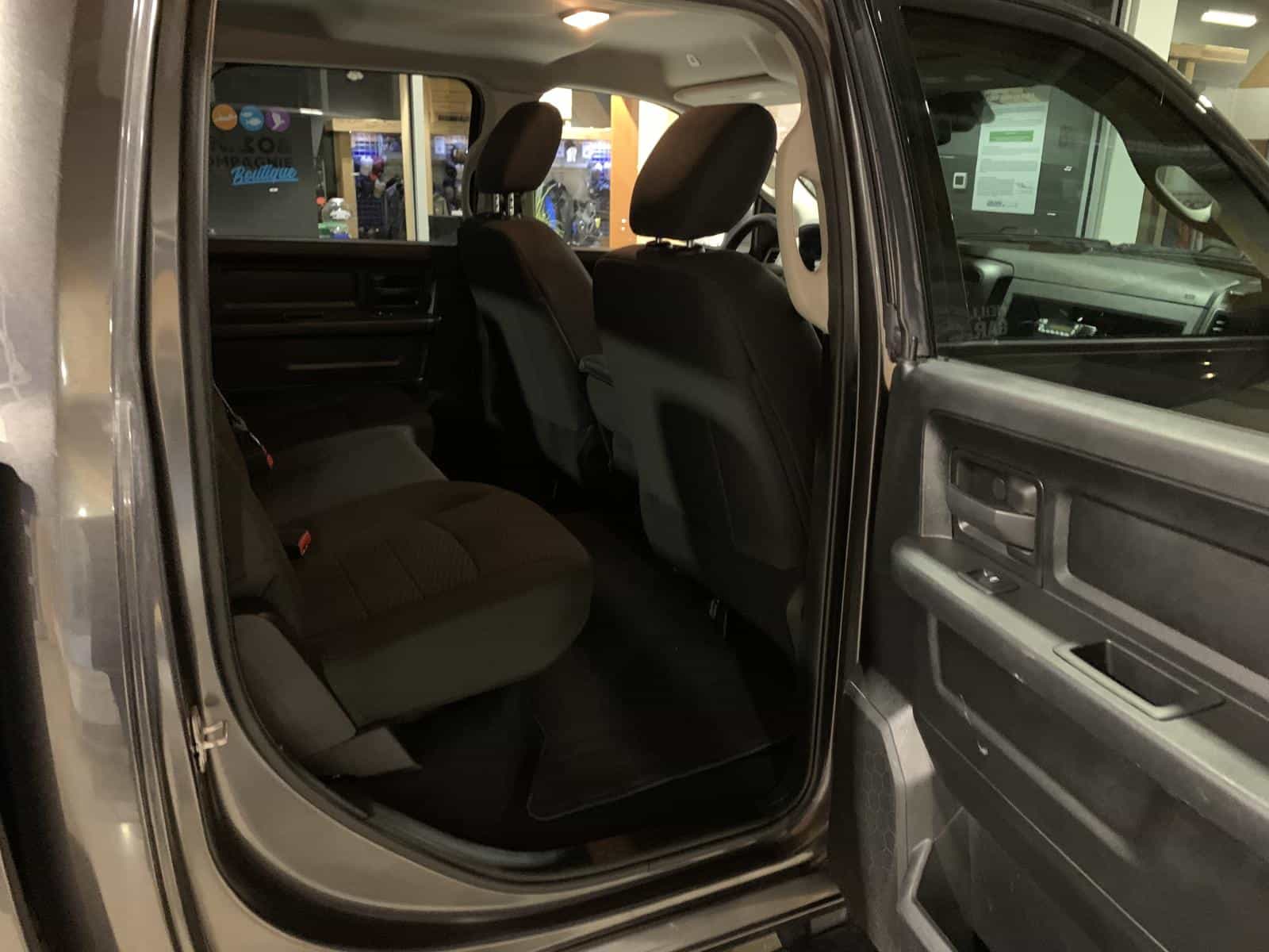 Image 9 RAM 1500 CLASSIC TRADESMAN Express 2019