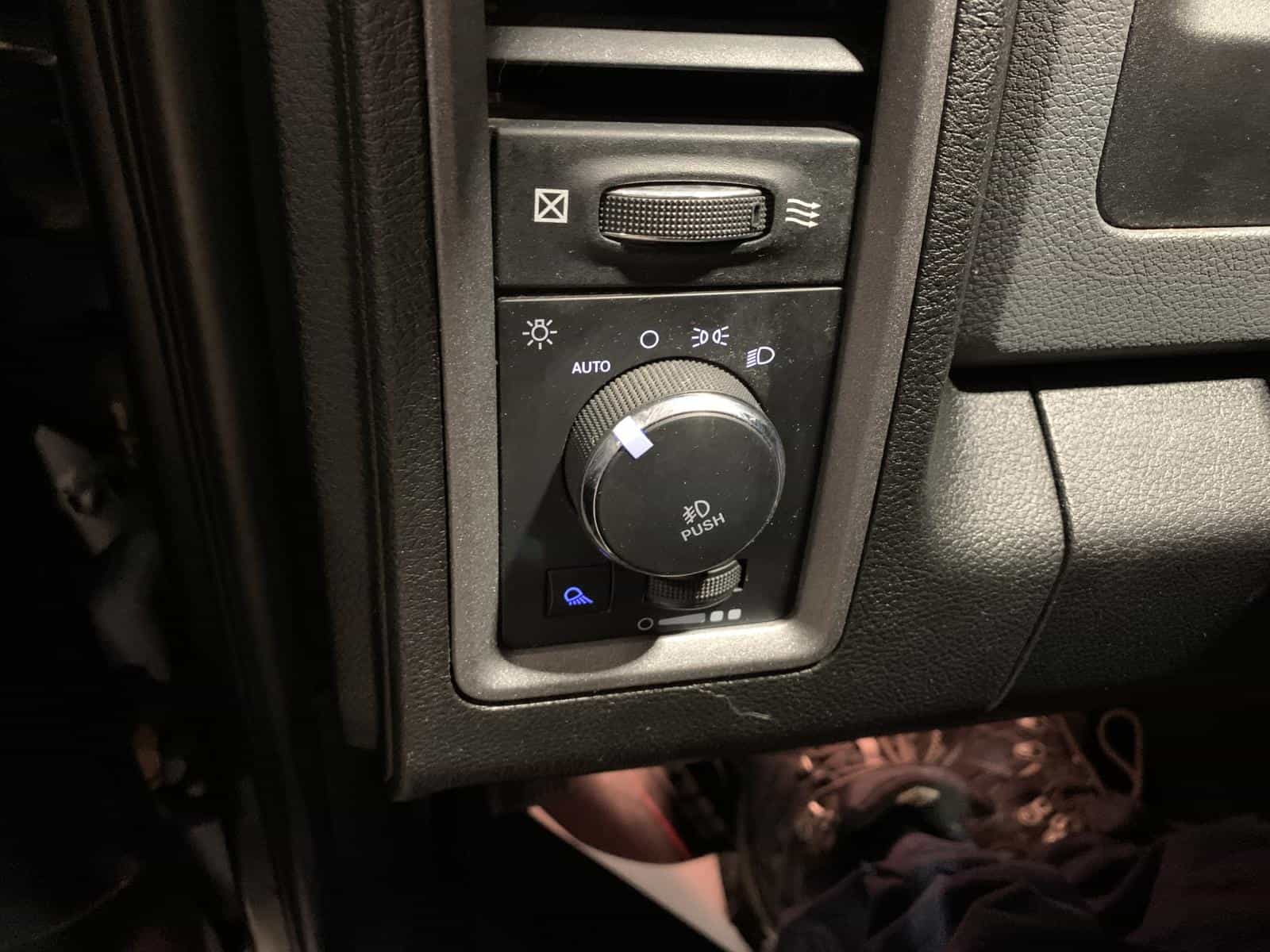 2019 RAM 1500 Classic Express - Image 17