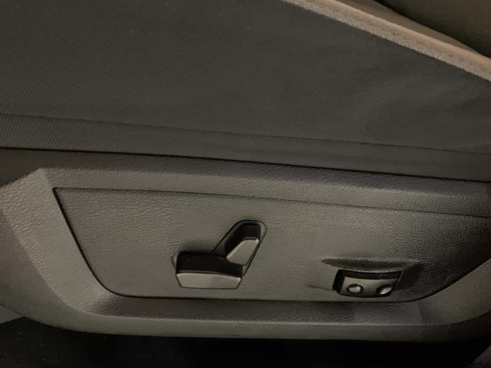 2021 RAM 1500 Classic SXT - Image 12