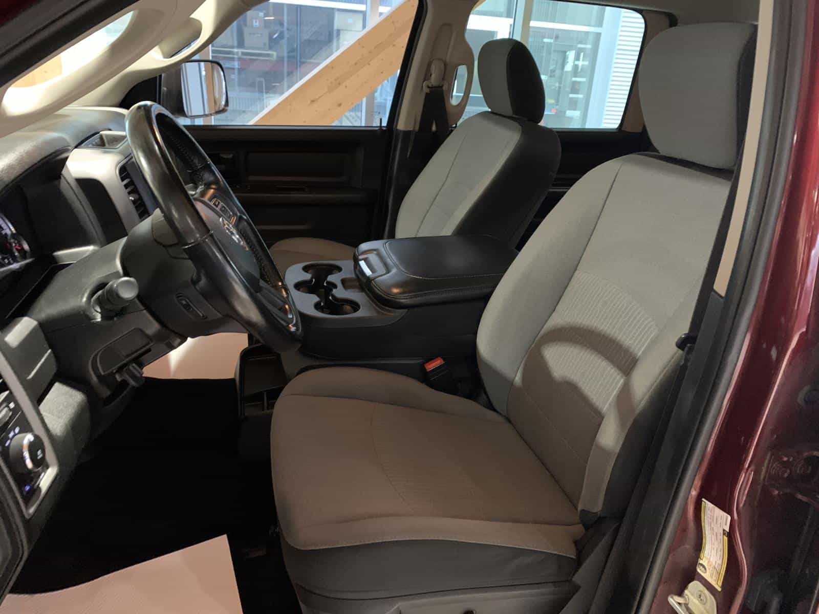 2021 RAM 1500 Classic SXT - Image 11