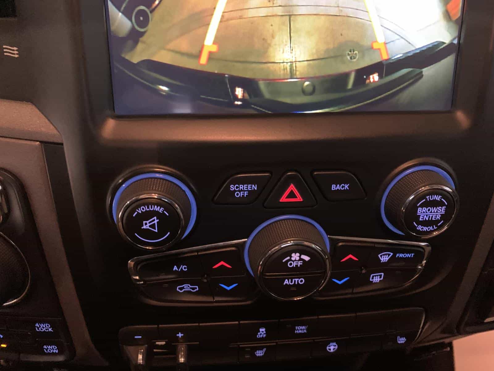 2021 RAM 1500 CLASSIC TRADESMAN SXT - Image 16