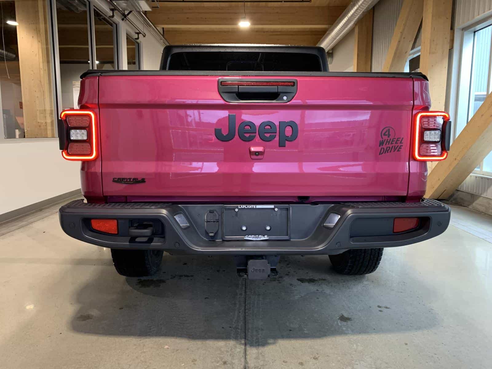 Image 4 Jeep Gladiator Sport Willys 2024