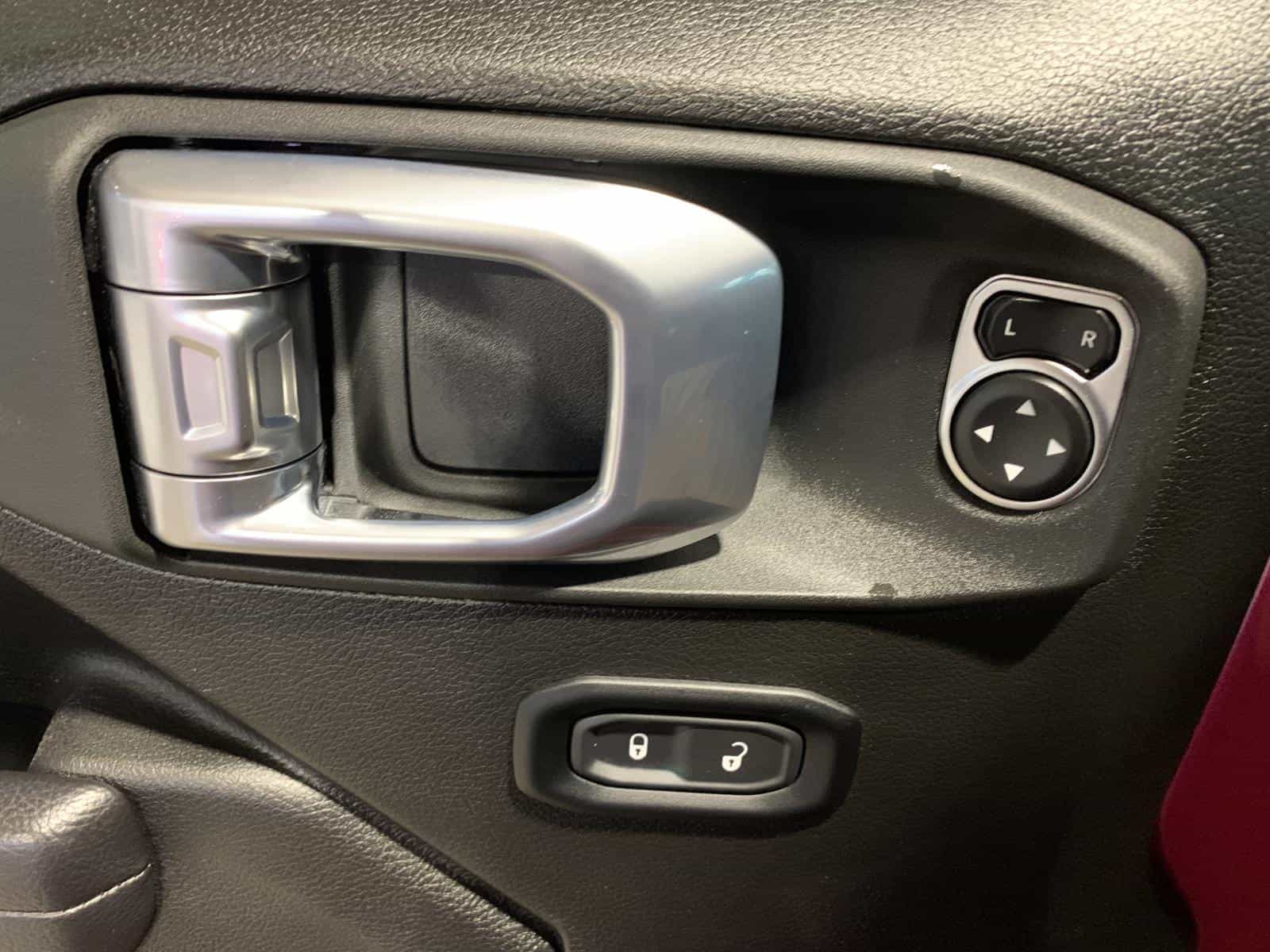 Image 26 Jeep Gladiator Sport Willys 2024