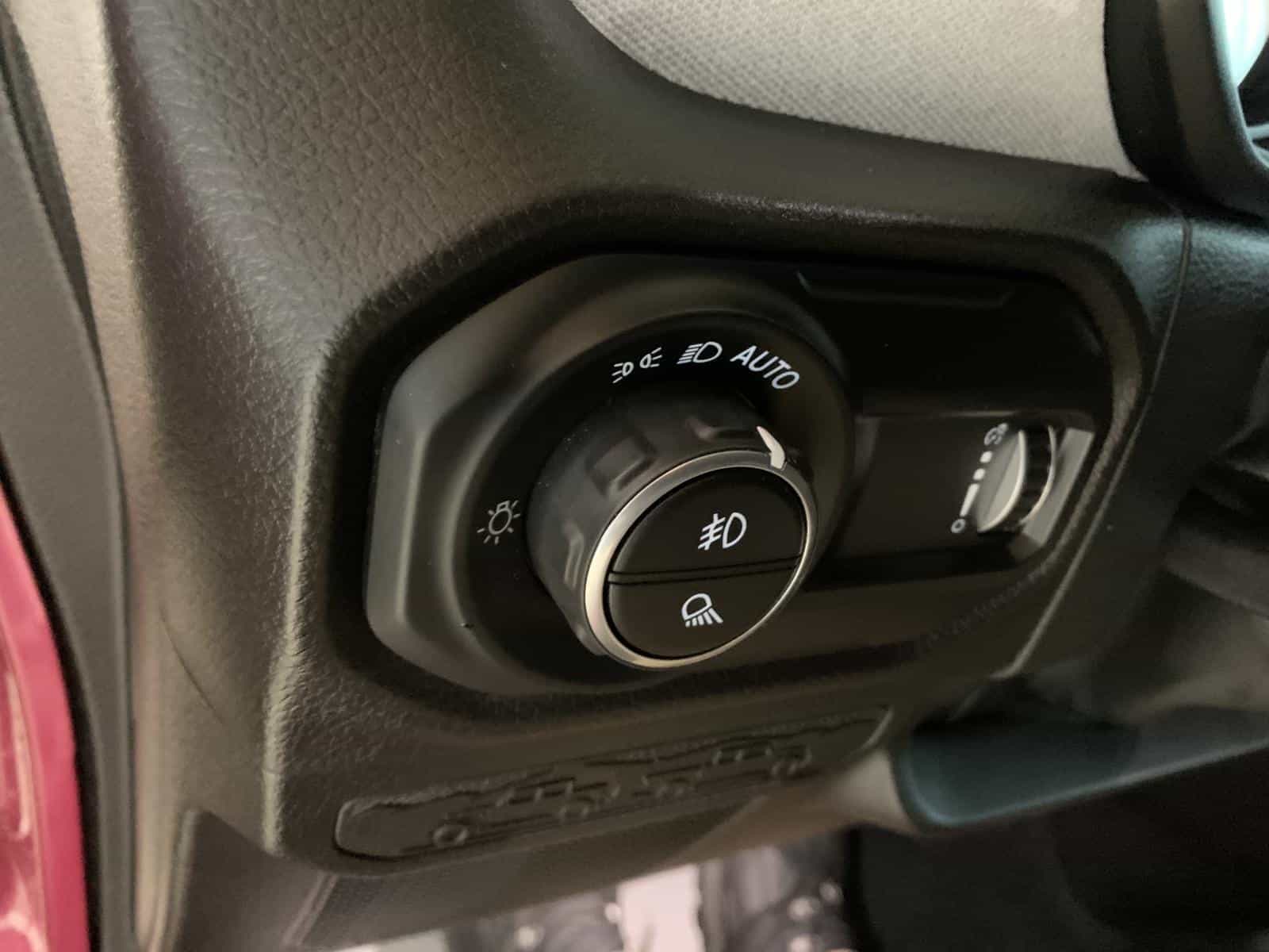 2024 Jeep Gladiator Willys - Image 24