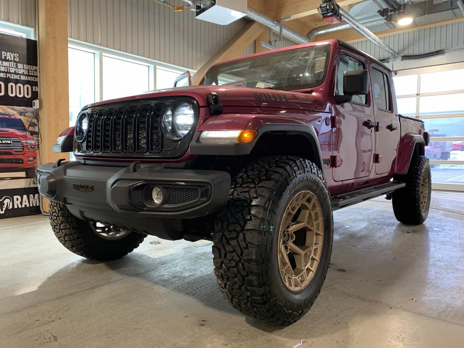 Image 2 Jeep Gladiator Willys 2024