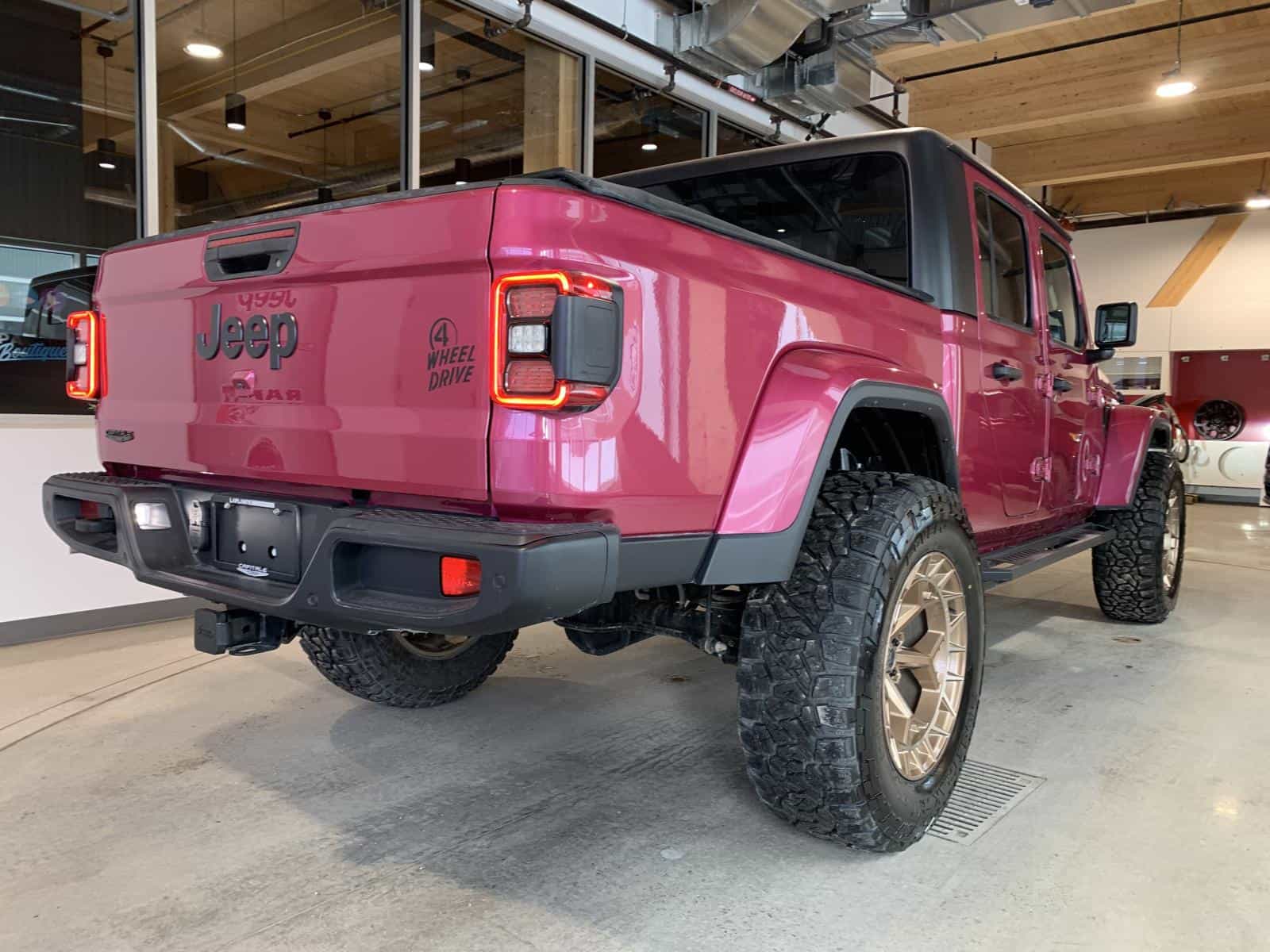 Image 6 Jeep Gladiator Willys 2024