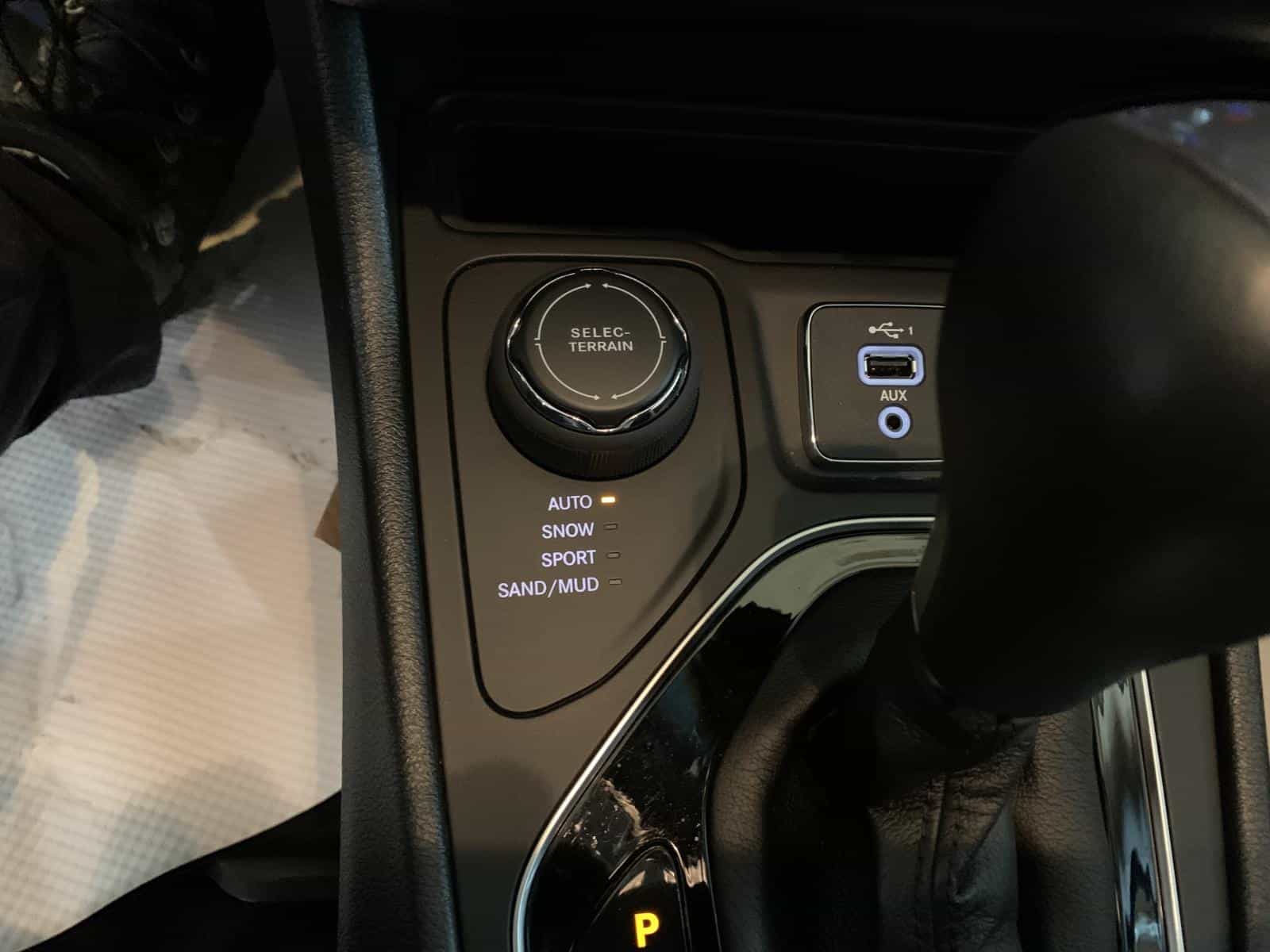Image 19 Jeep Cherokee Altitude 2022