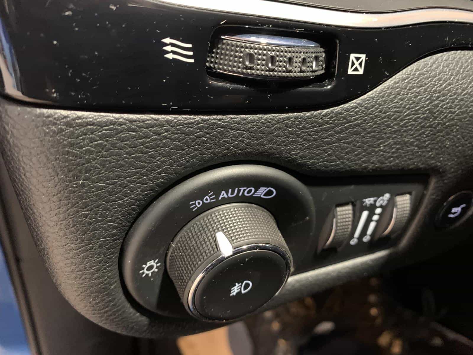 Image 25 Jeep Cherokee Altitude 2022