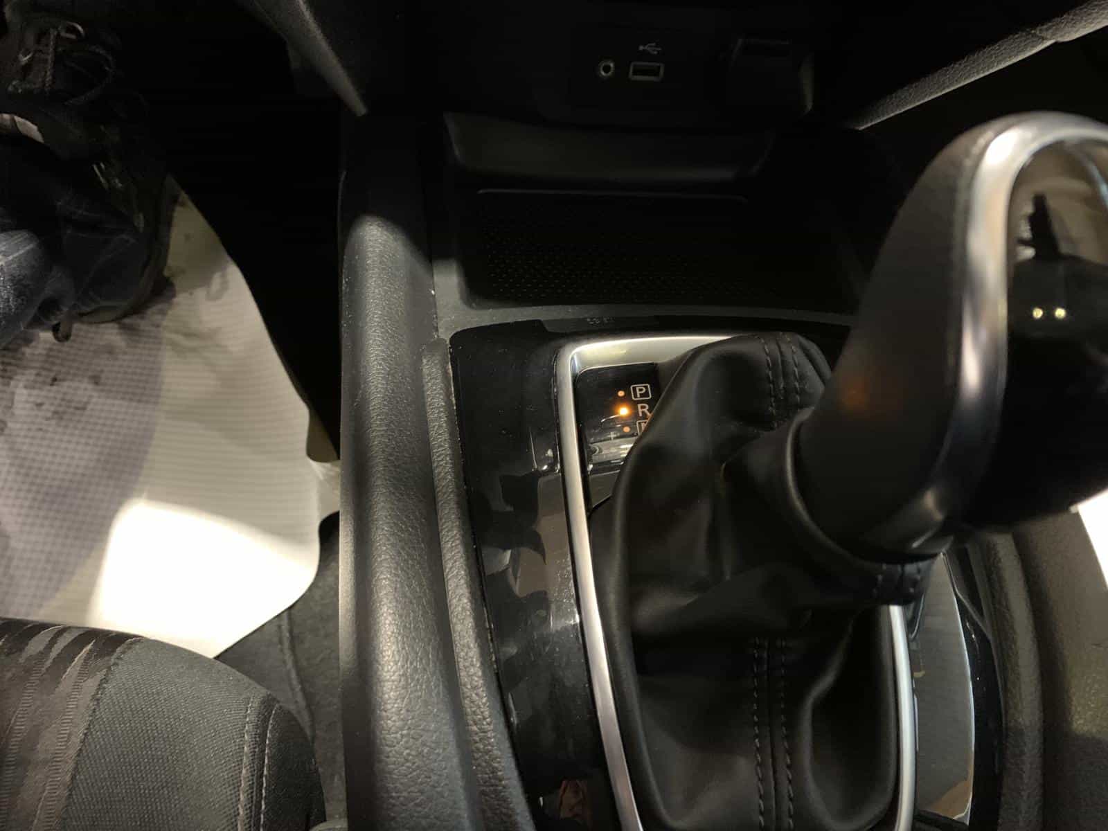 2020 Nissan Rogue SV - Image 15