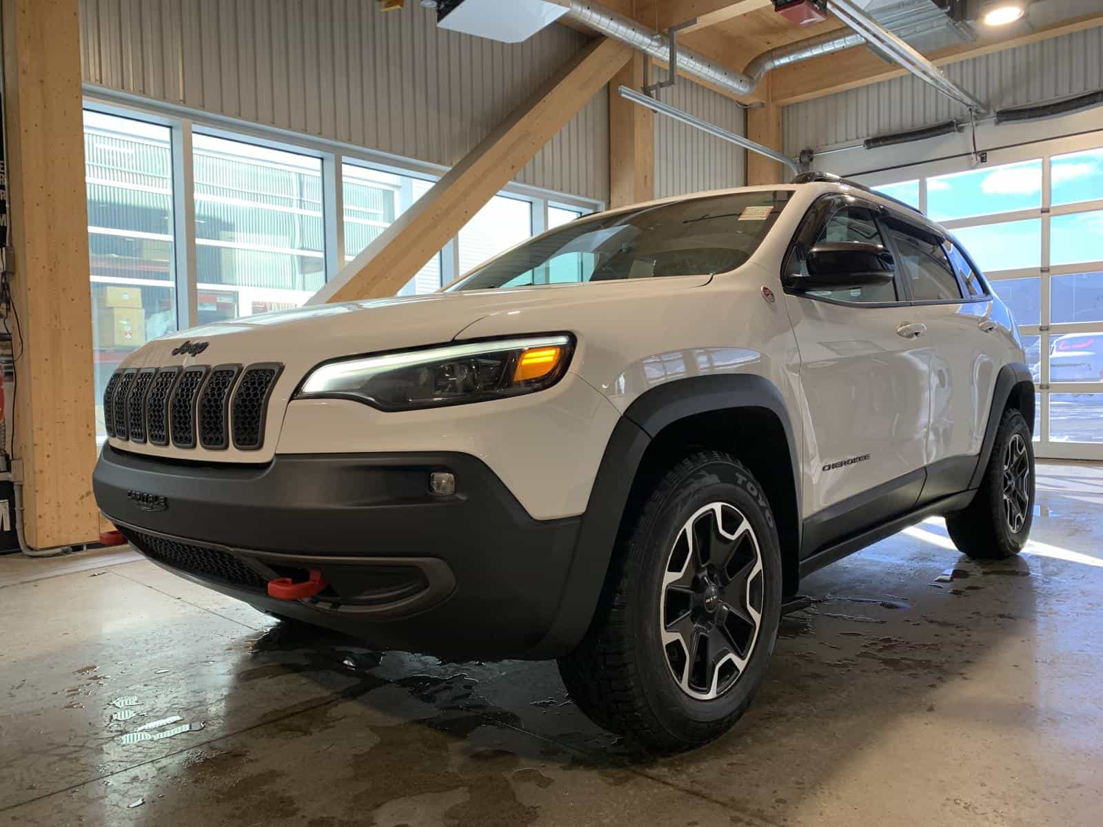 2022 Jeep Cherokee Trailhawk - Image 1