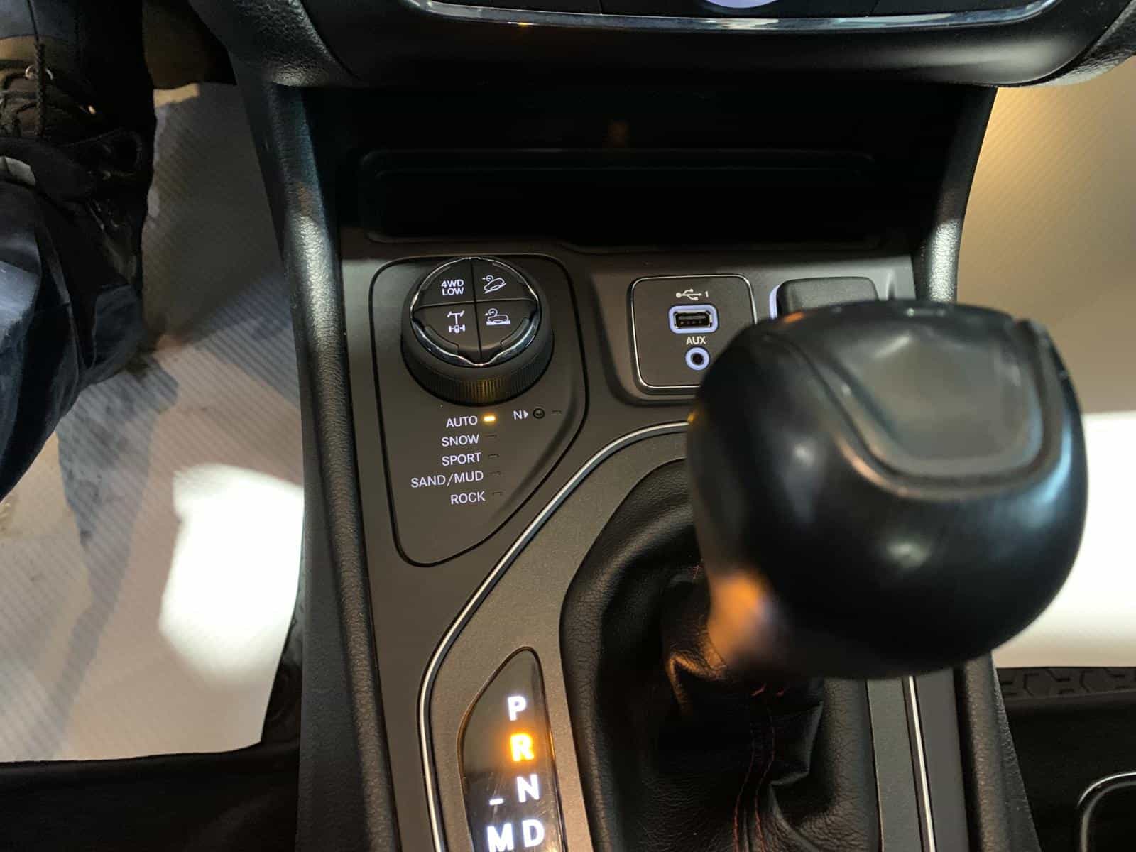 2022 Jeep Cherokee Trailhawk - Image 18