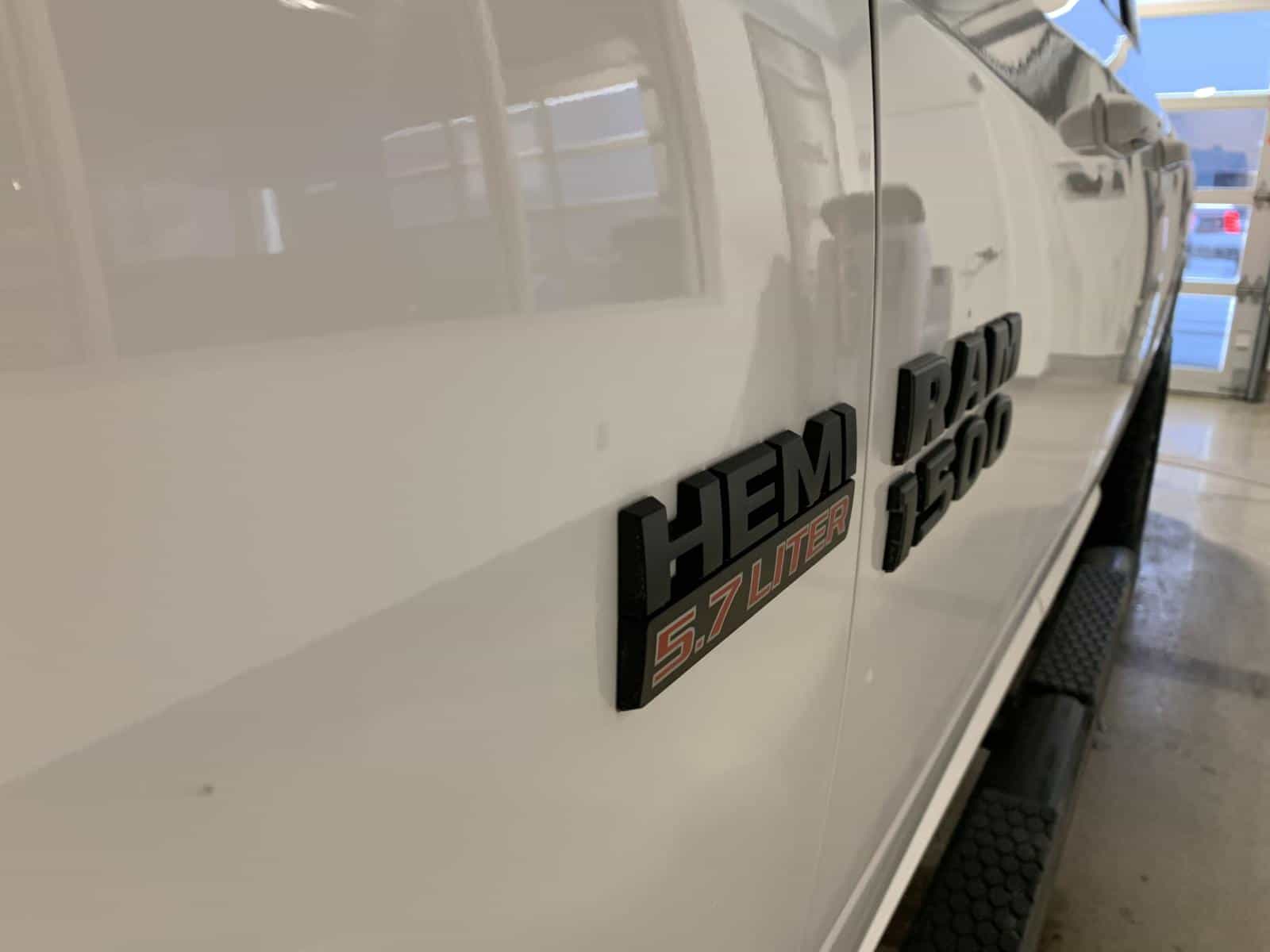 2017 RAM 1500 Sport - Image 6