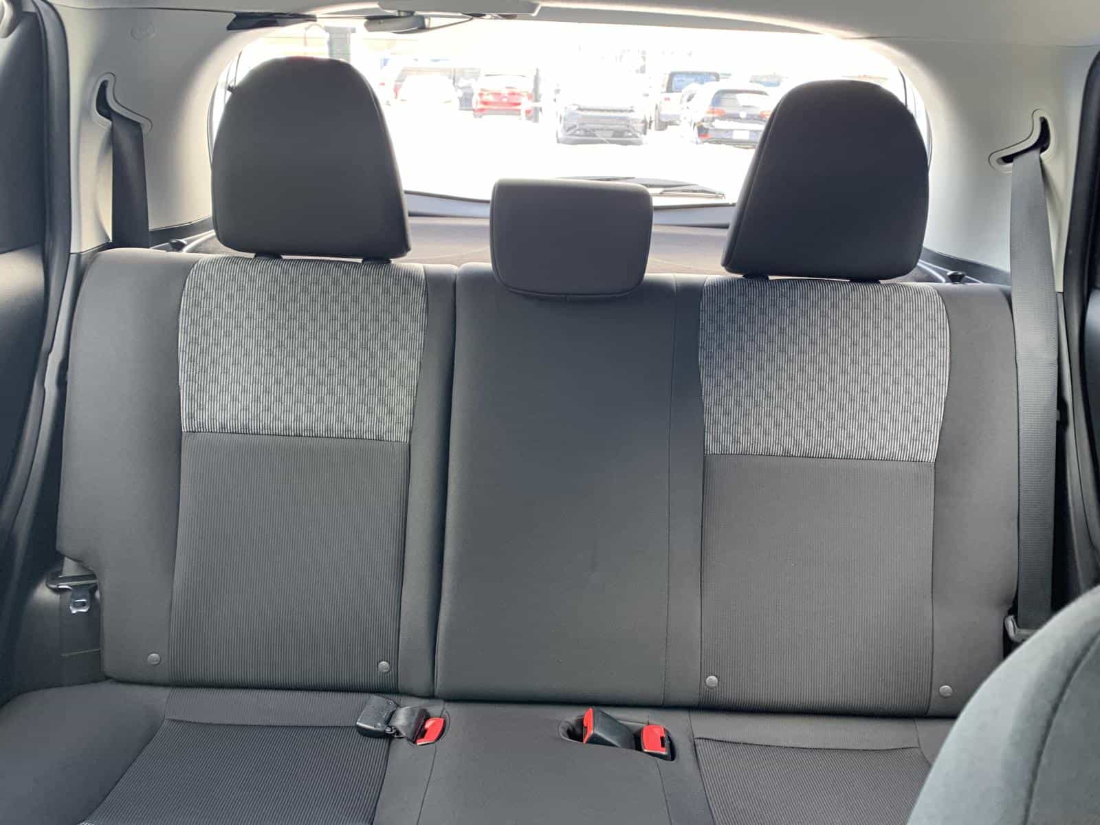 Image 23 Toyota Yaris SE 2015