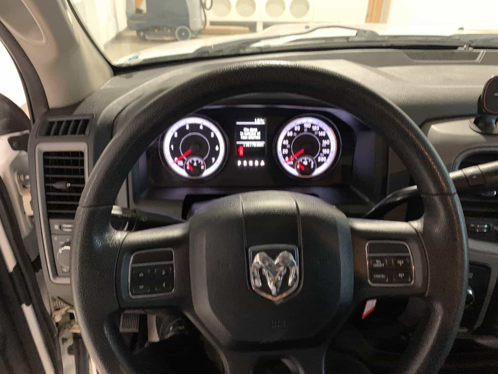 Image 13 RAM 1500 ST ST 2015