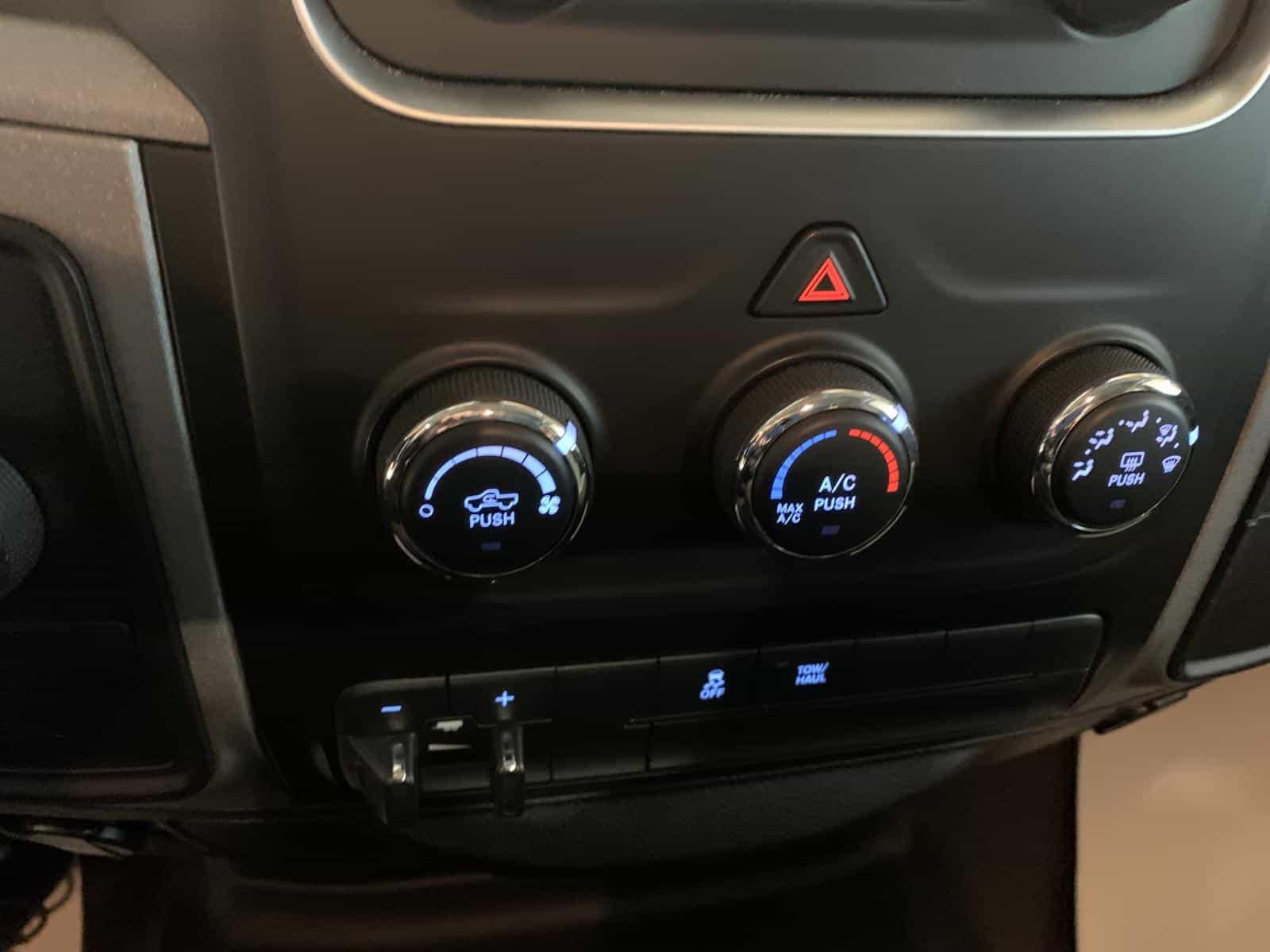 Image 16 RAM 1500 ST ST 2015