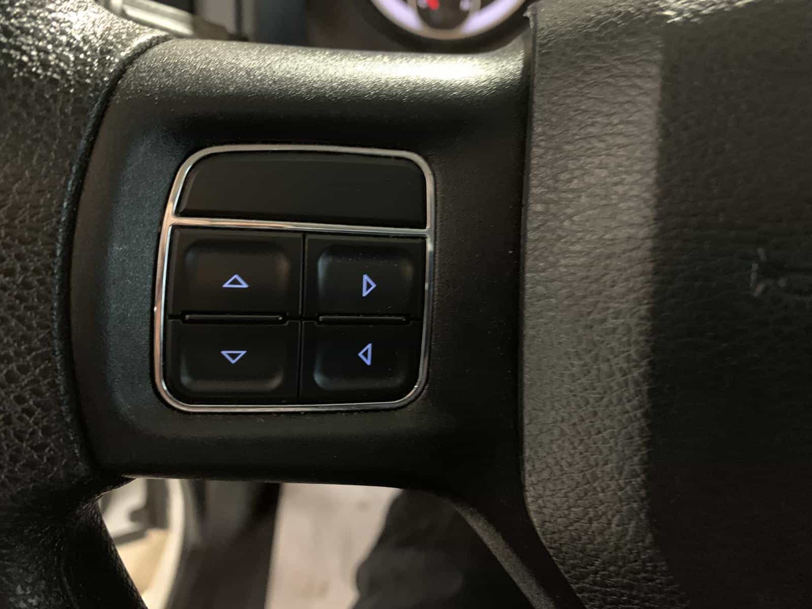 Image 18 RAM 1500 ST ST 2015