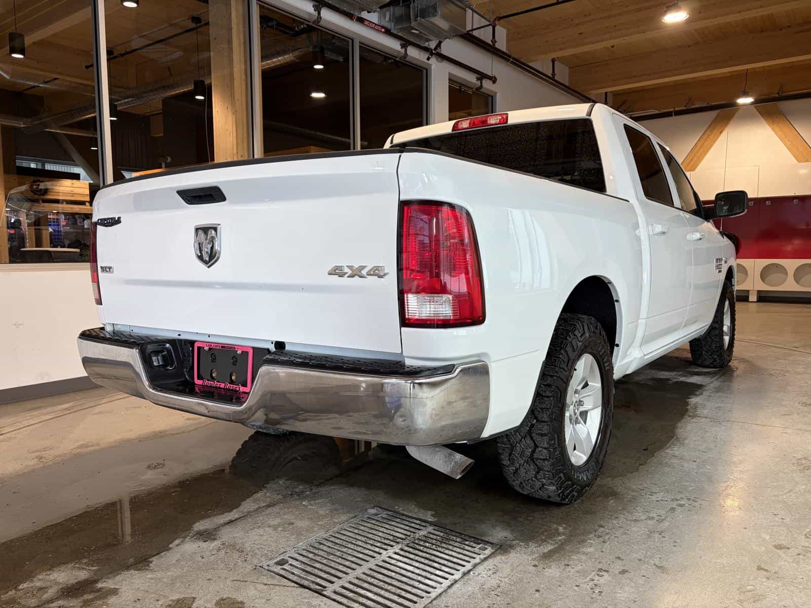 Image 5 RAM 1500 Classic SLT 2022