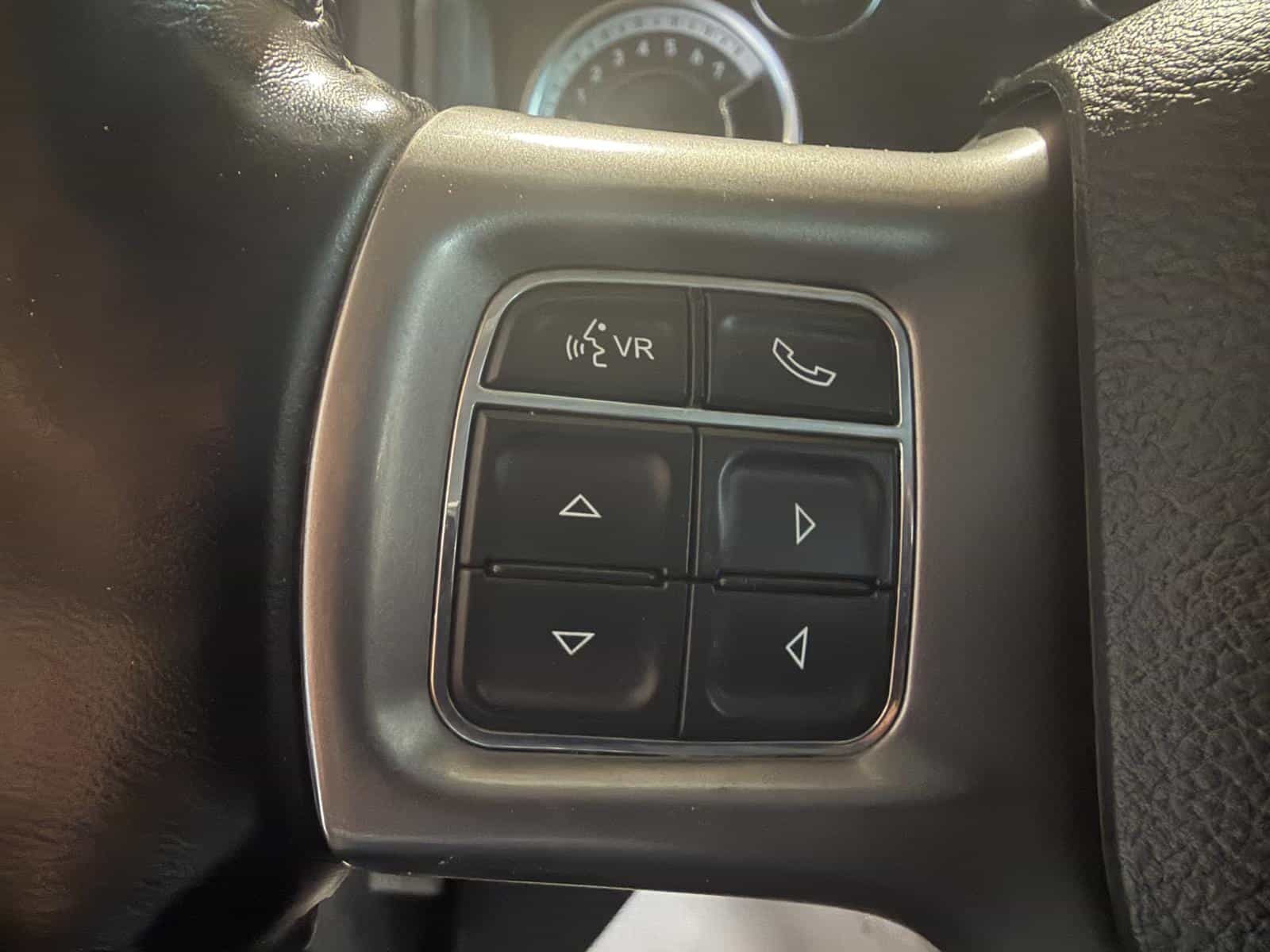 Image 19 RAM 1500 Classic SLT 2022