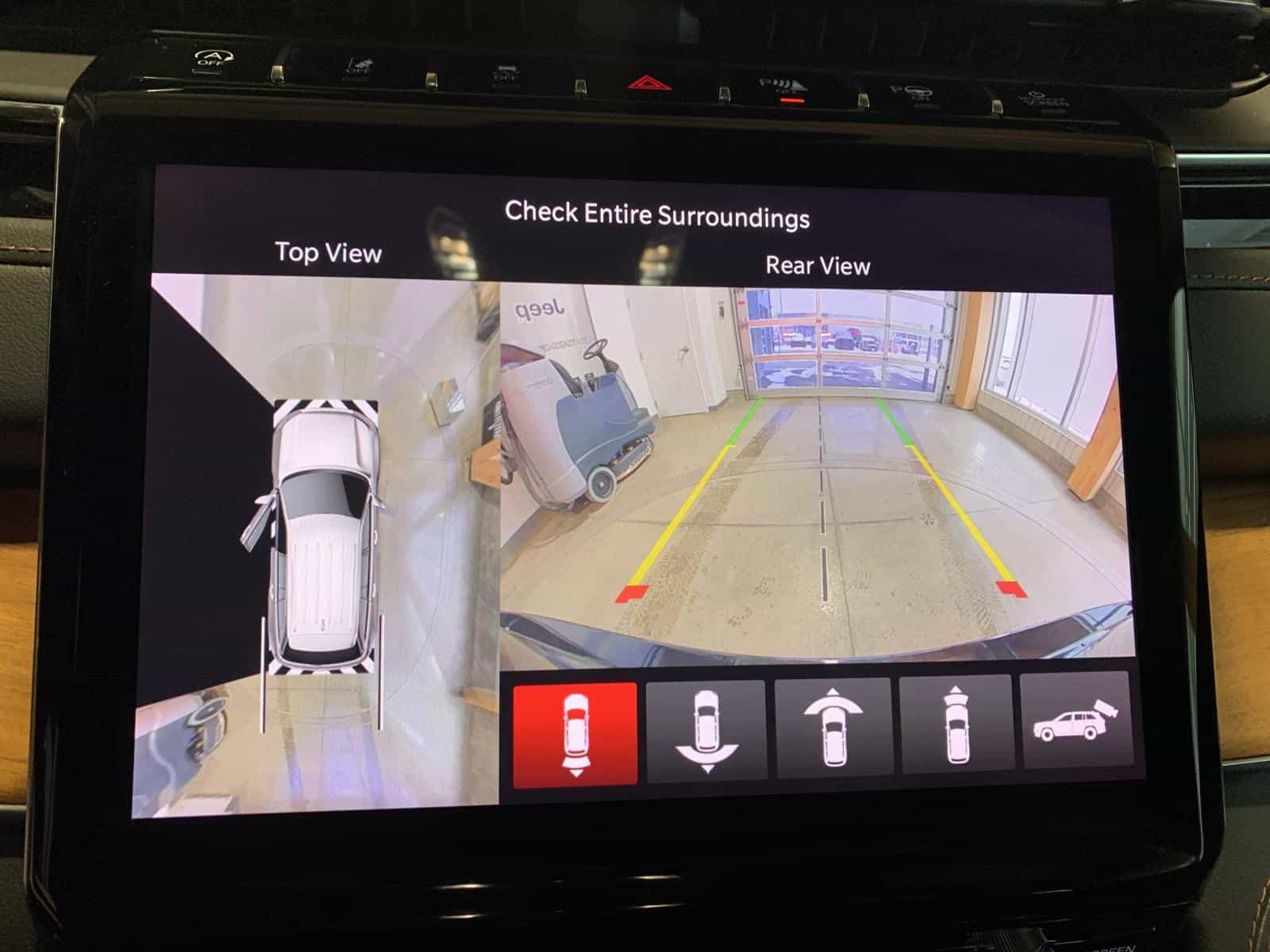 2023 Jeep Grand Cherokee Summit Reserve Summit Reserve - Image 18