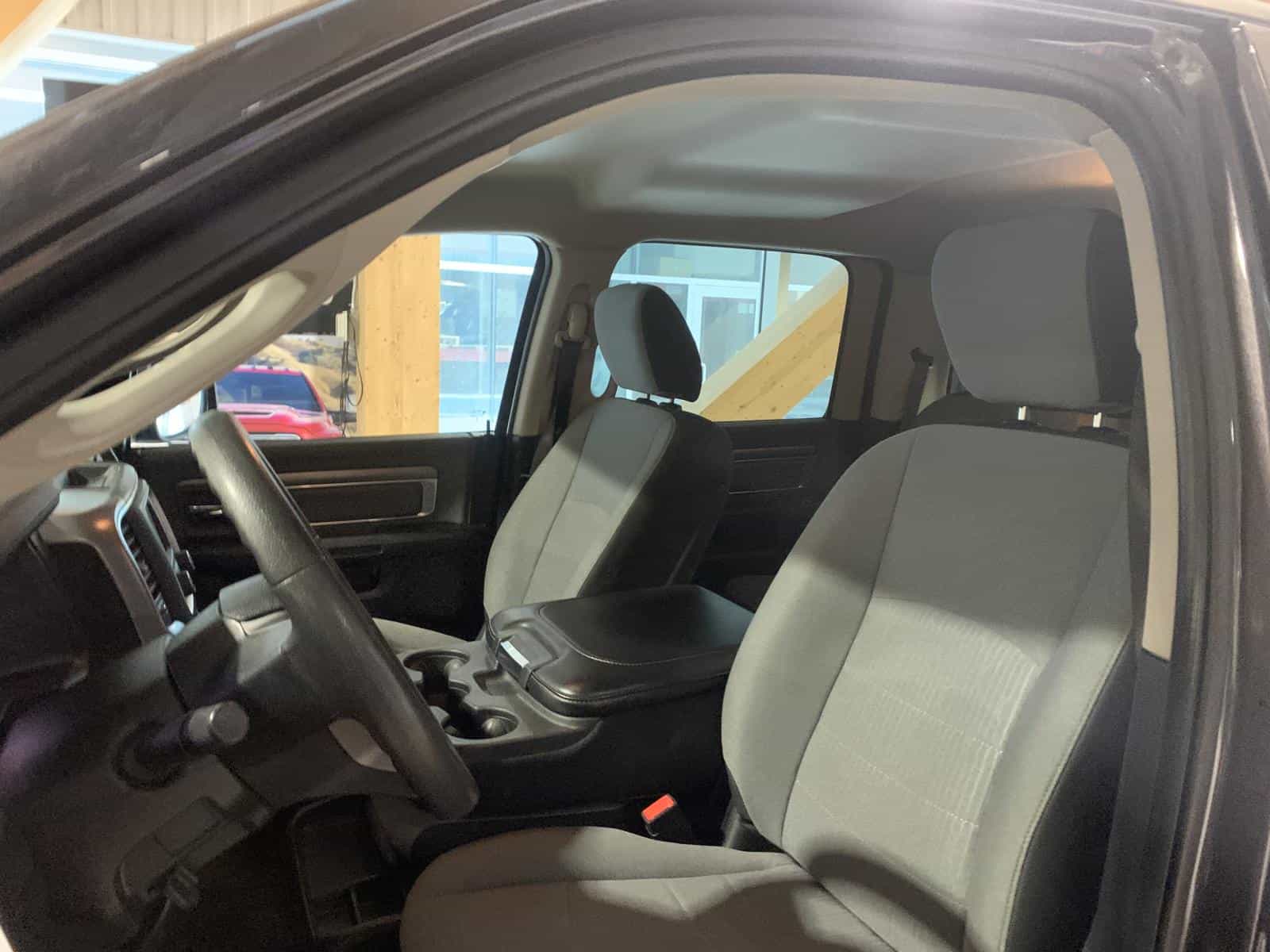 Image 13 RAM 1500 CLASSIC SLT SLT 2023