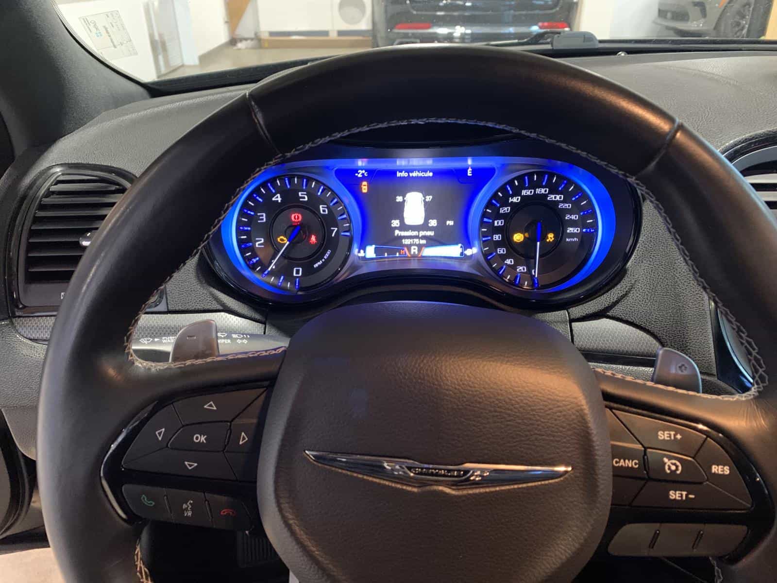 2015 Chrysler 300 S - Image 11