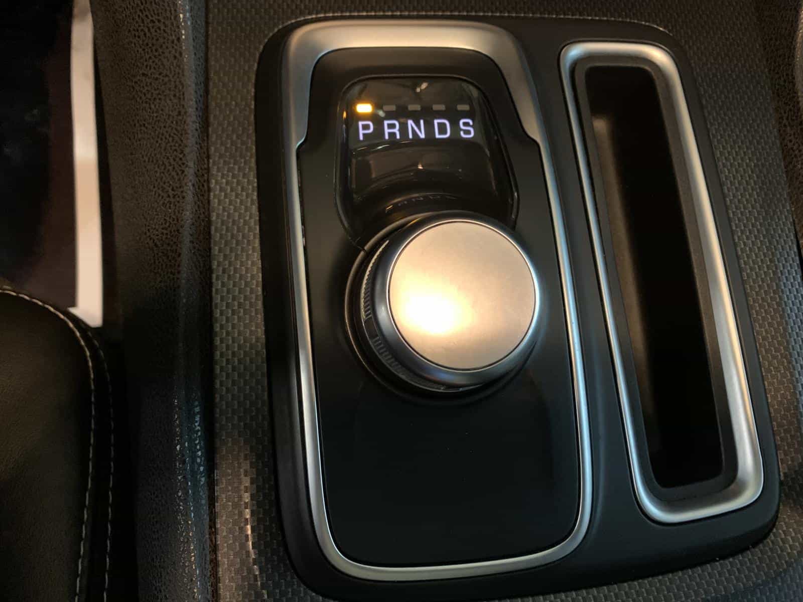 2015 Chrysler 300 S - Image 16