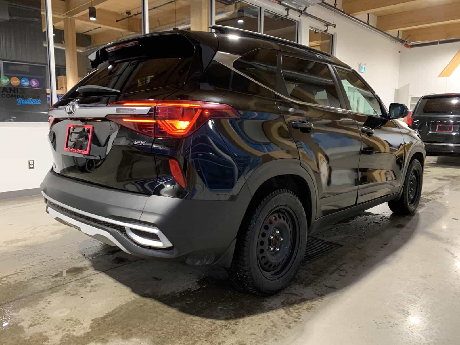 2021 Kia SELTOS S EX - Image 3