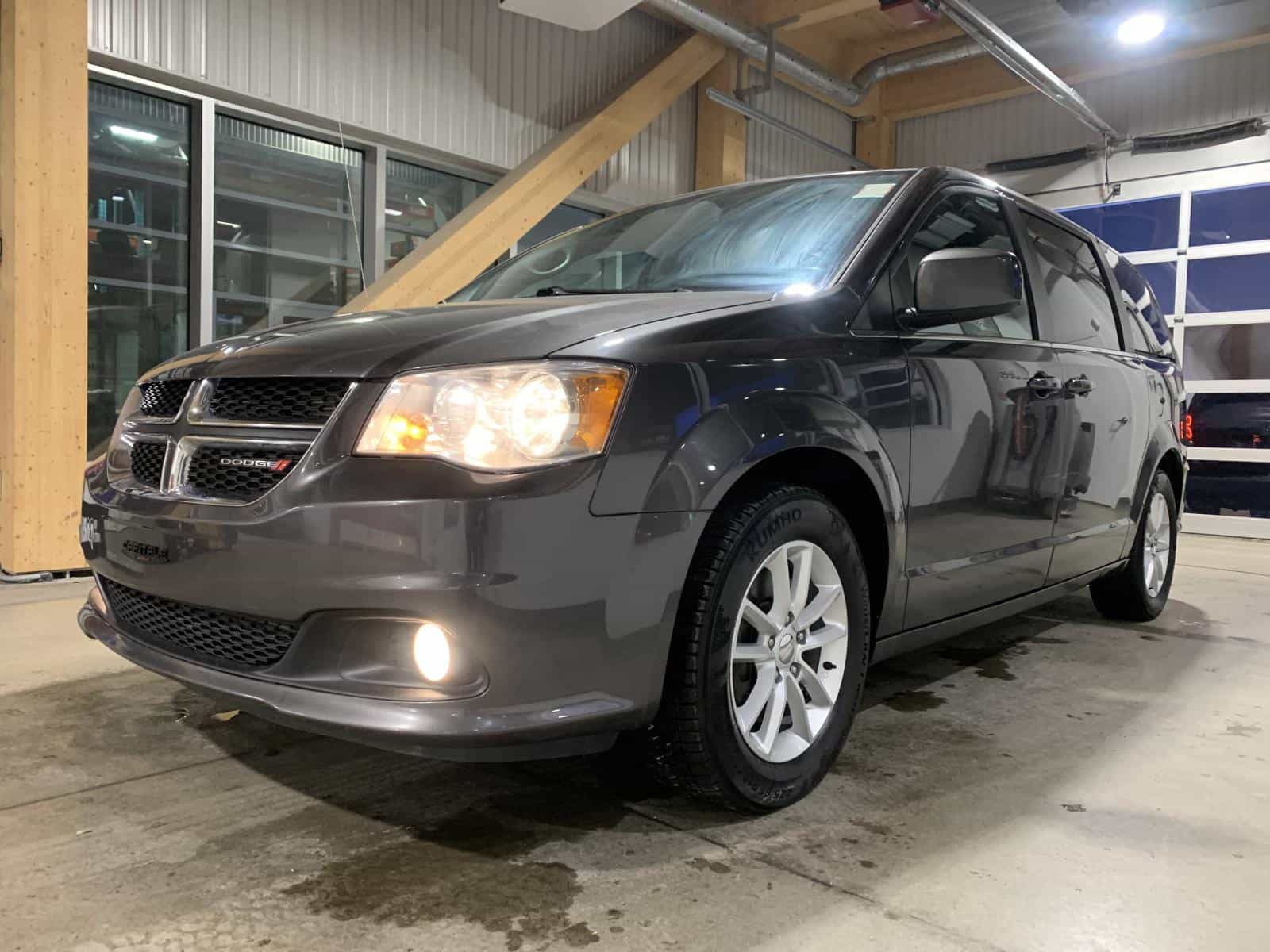 2020 Dodge Grand Caravan Premium Plus - Image 1