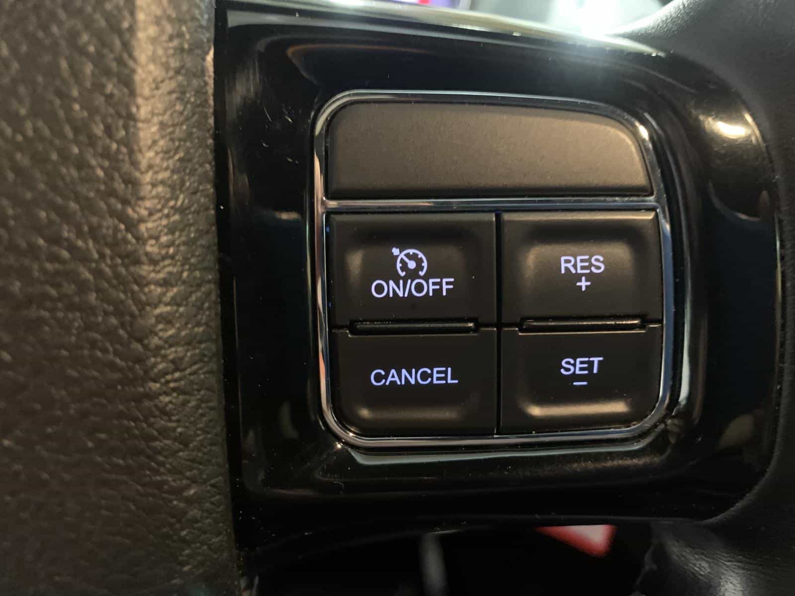 2020 Dodge Grand Caravan Premium Plus - Image 17