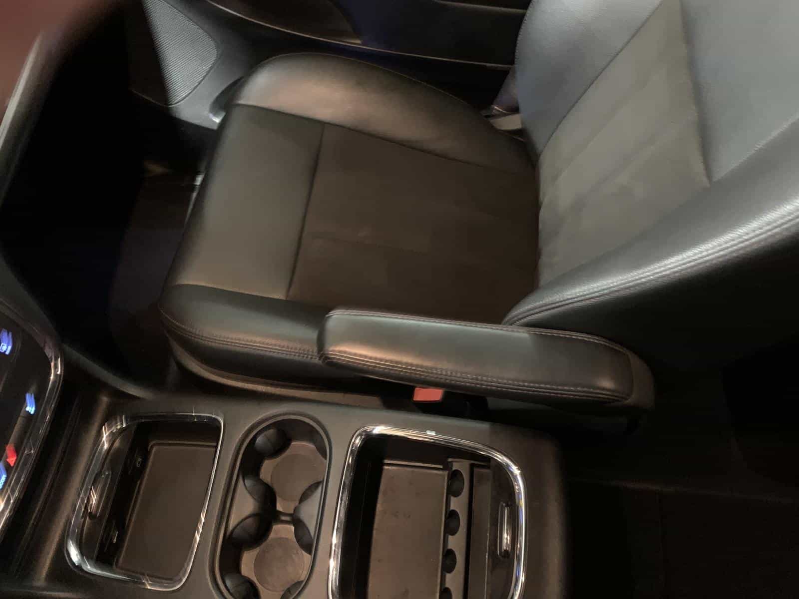 2020 Dodge Grand Caravan Premium Plus - Image 24