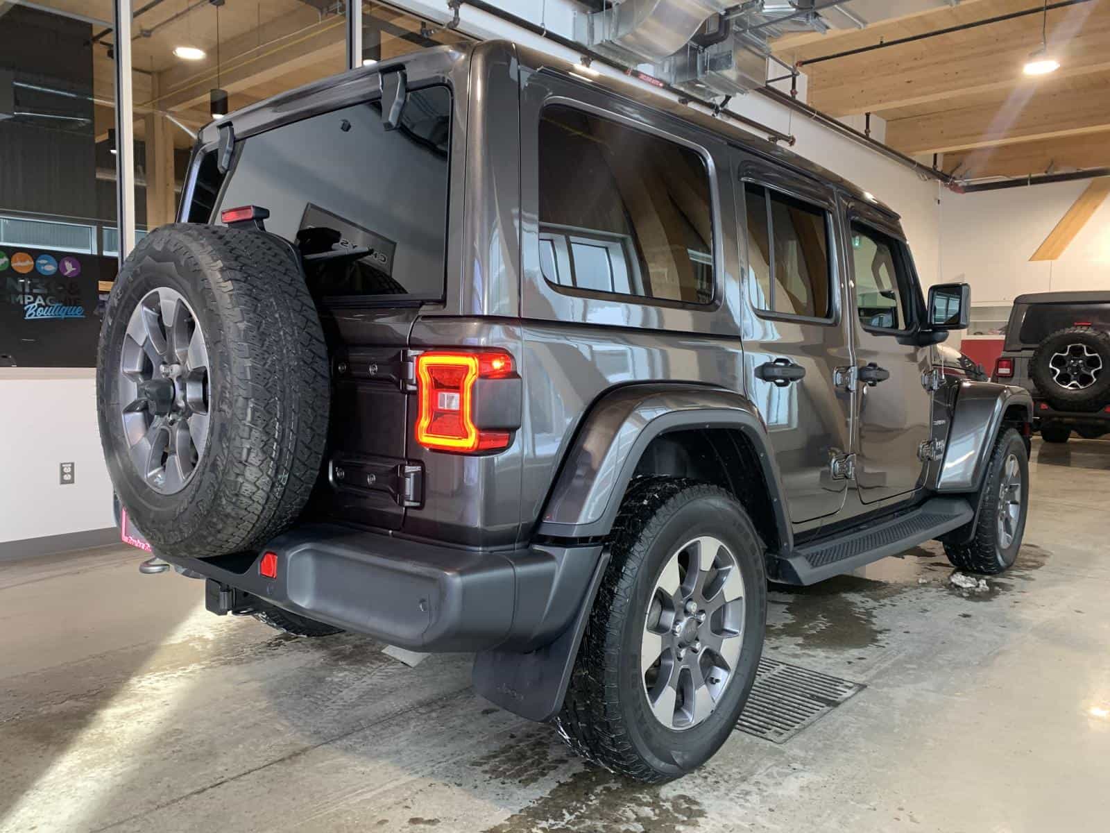 Image 5 Jeep WRANGLER UNLIMITED SAHARA Unlimited Sahara 2019
