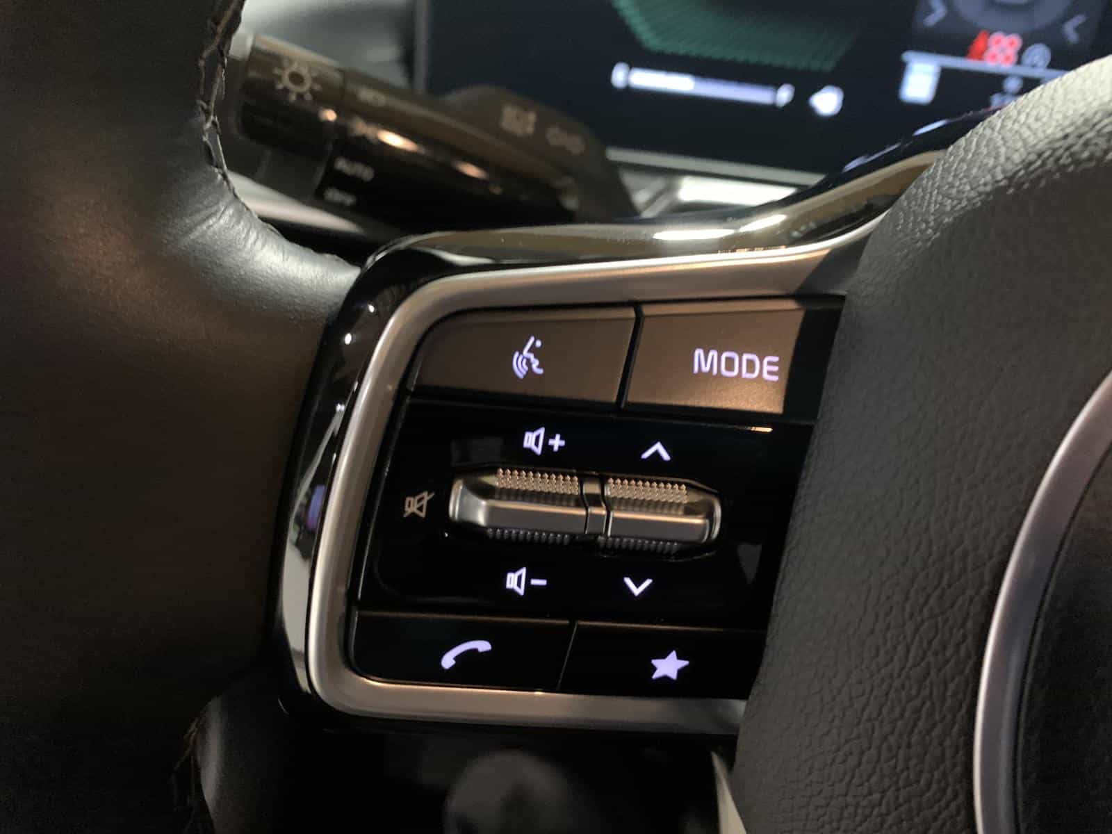 2024 Kia Sorento EX - Image 18