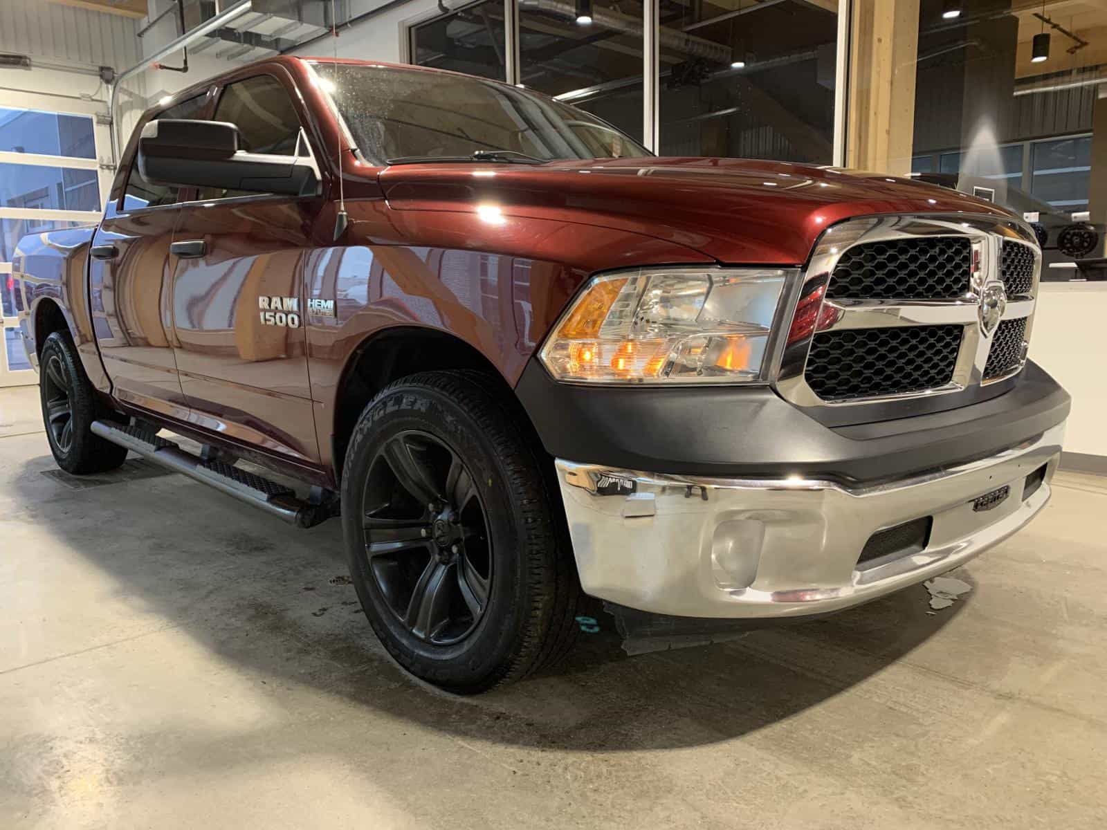 2018 RAM 1500 ST - Image 5