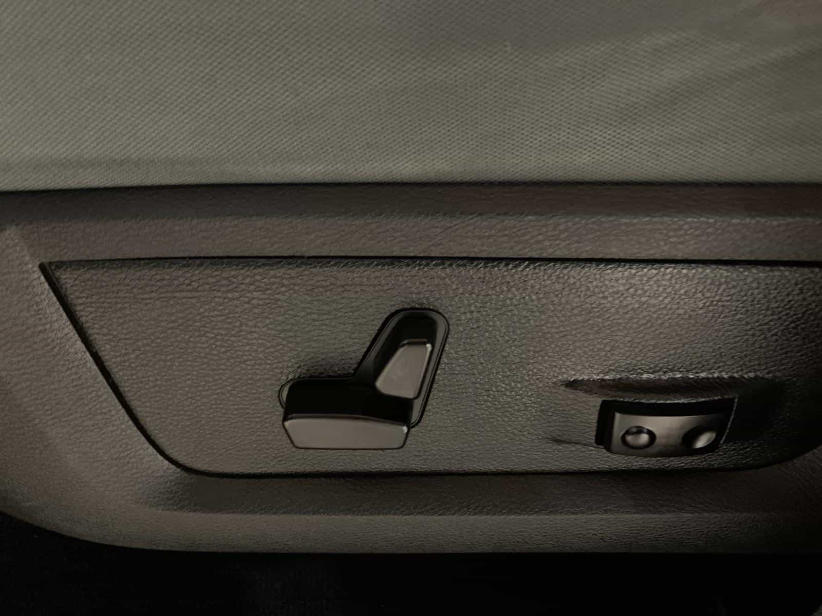 2017 RAM 1500 SLT - Image 13