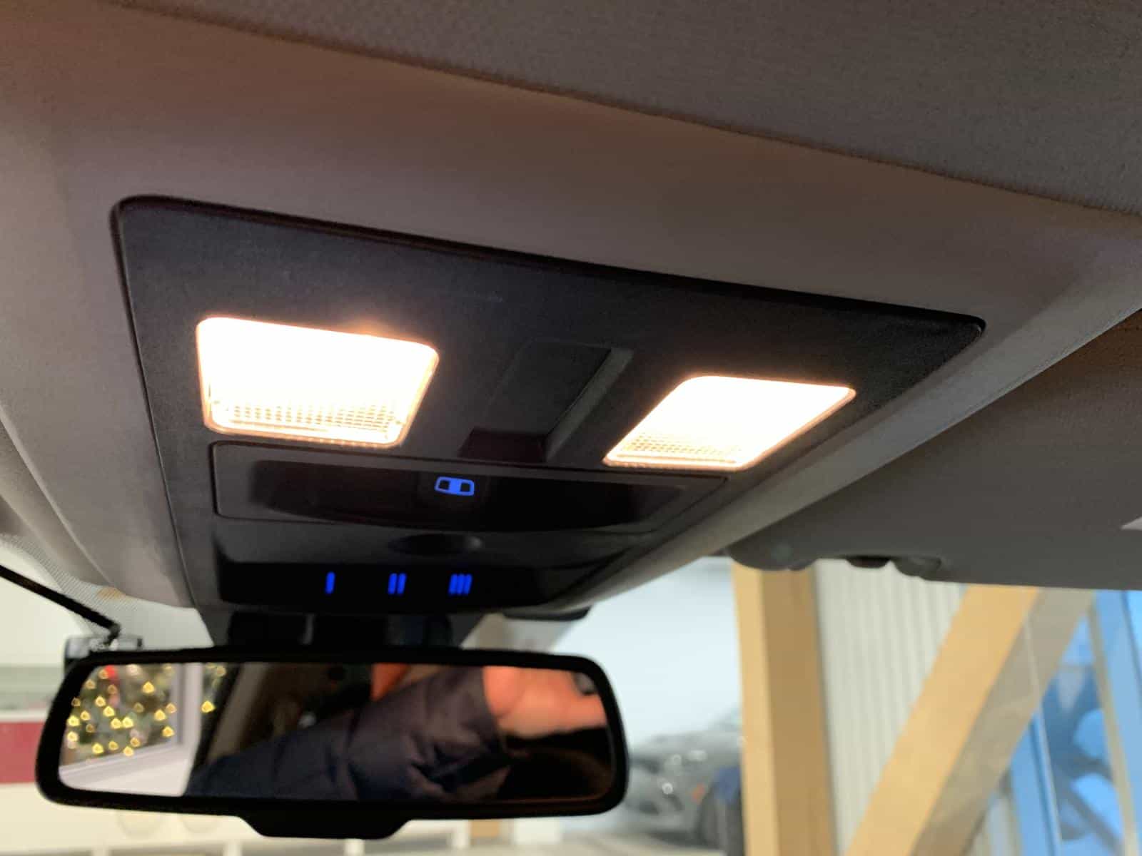 2017 RAM 1500 SLT - Image 24