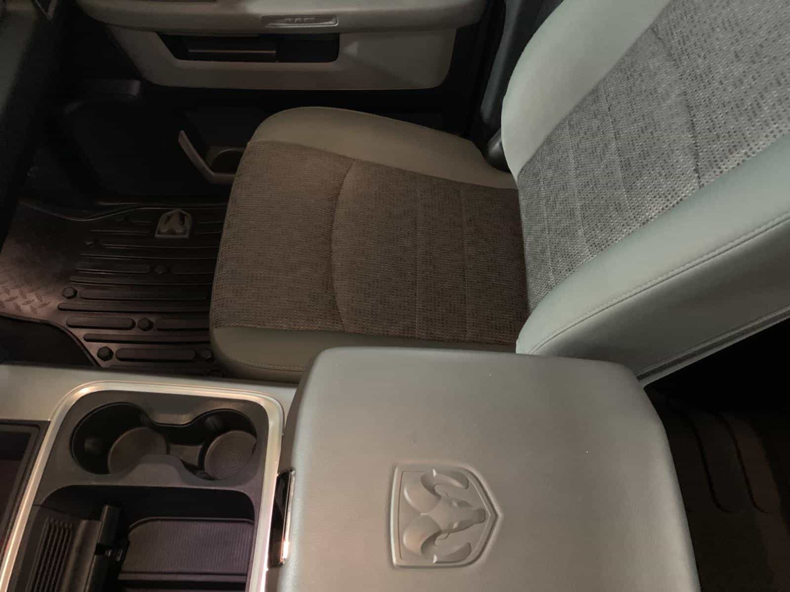 2017 RAM 1500 SLT - Image 26