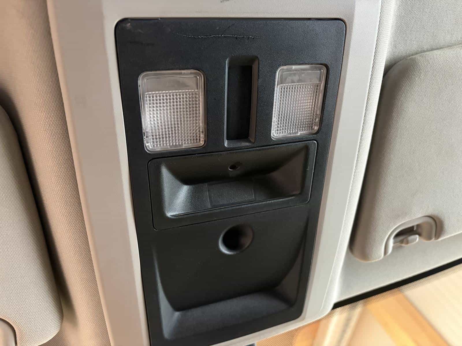 2023 RAM 1500 Classic SLT - Image 22