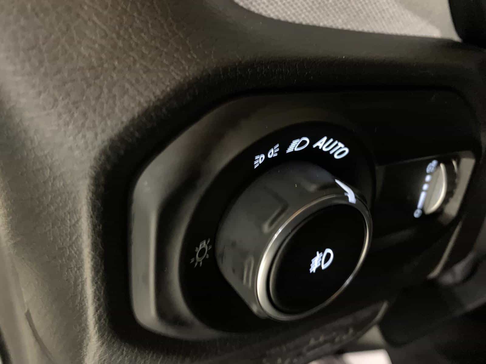 2024 Jeep Wrangler Sport Willys - Image 19