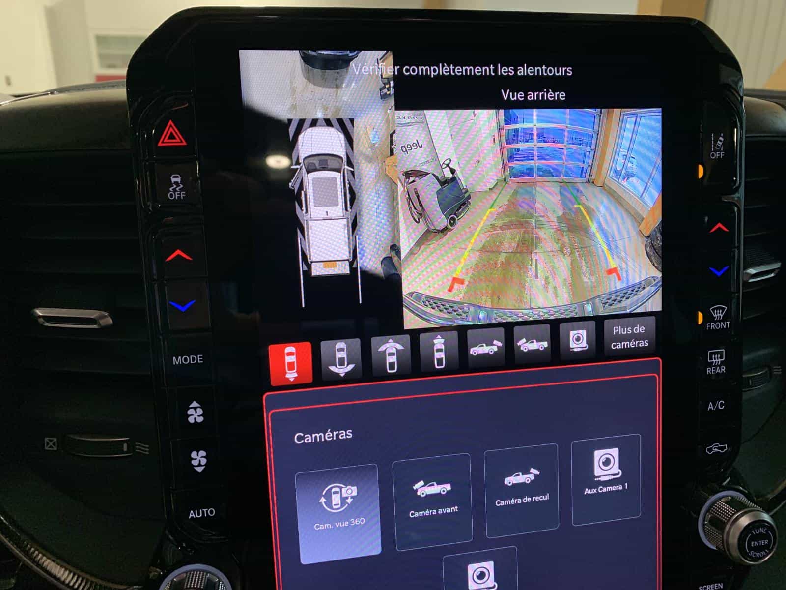 2025 RAM 1500 RHO - Image 17