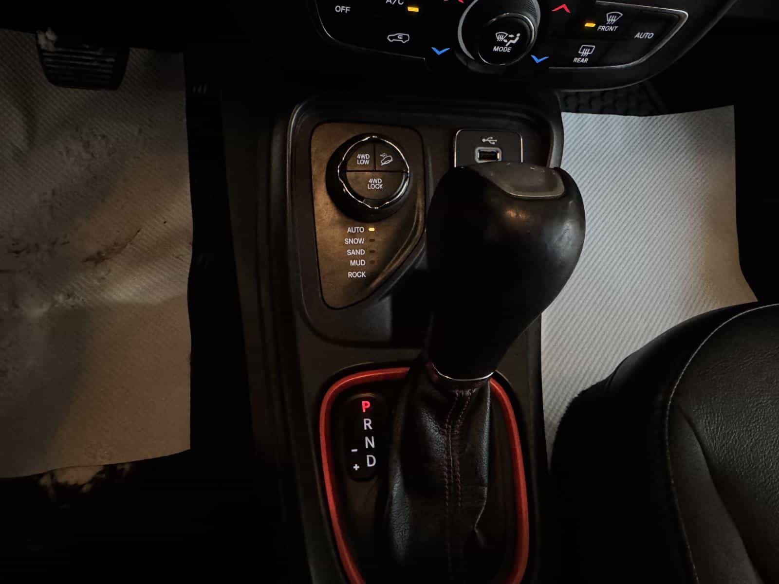 2018 Jeep Compass Trailhawk Trailhawk - Image 15