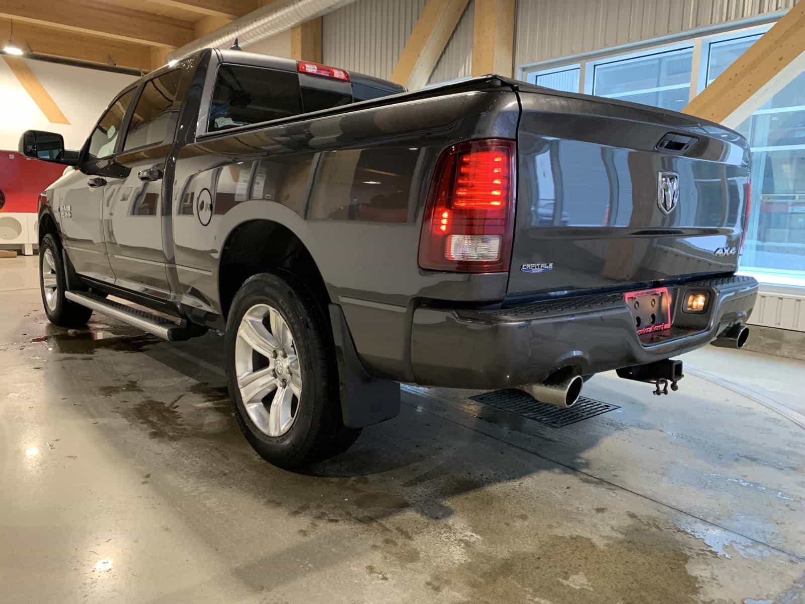 2018 RAM 1500 Sport - Image 2