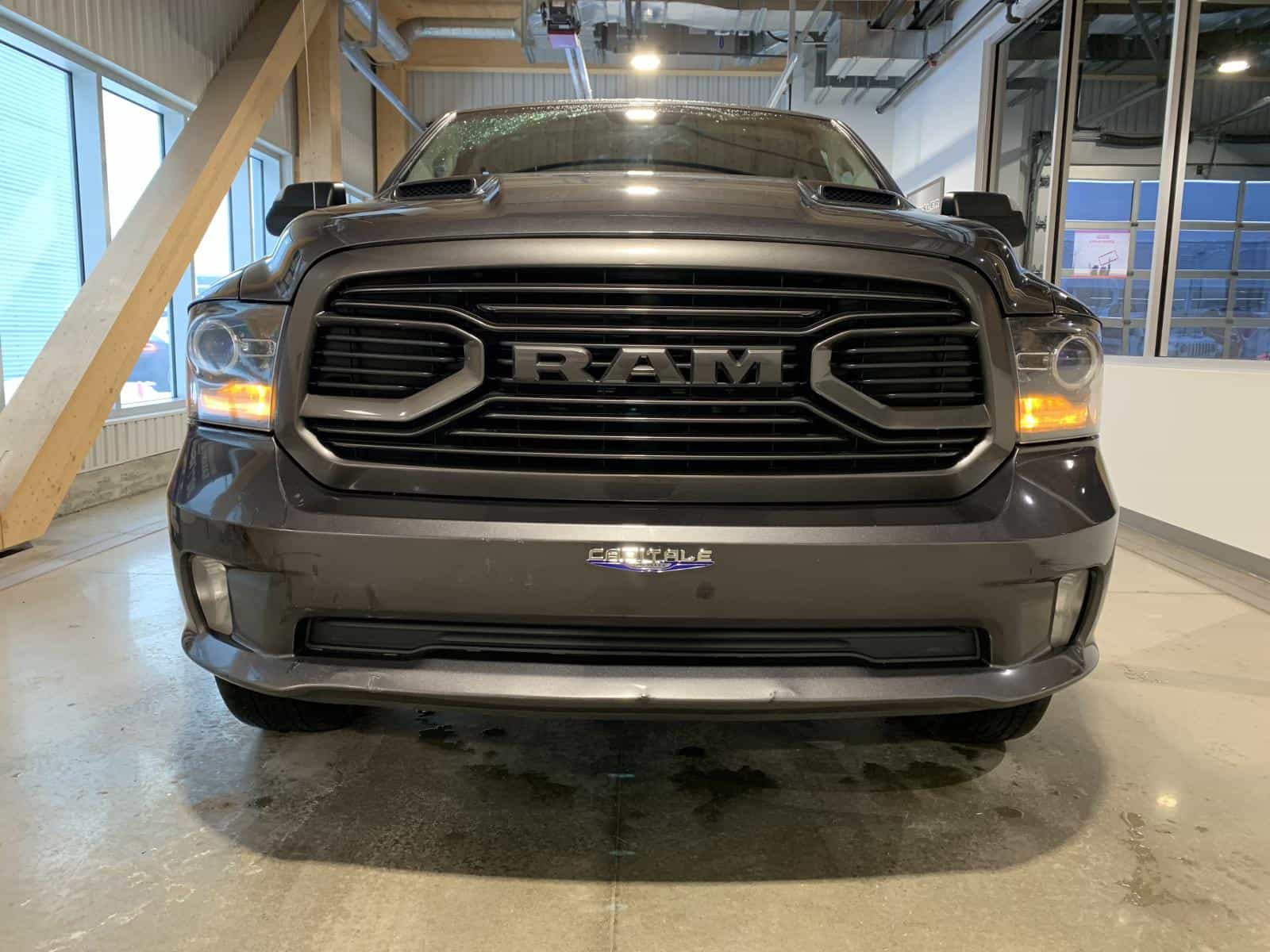 2018 RAM 1500 Sport - Image 5