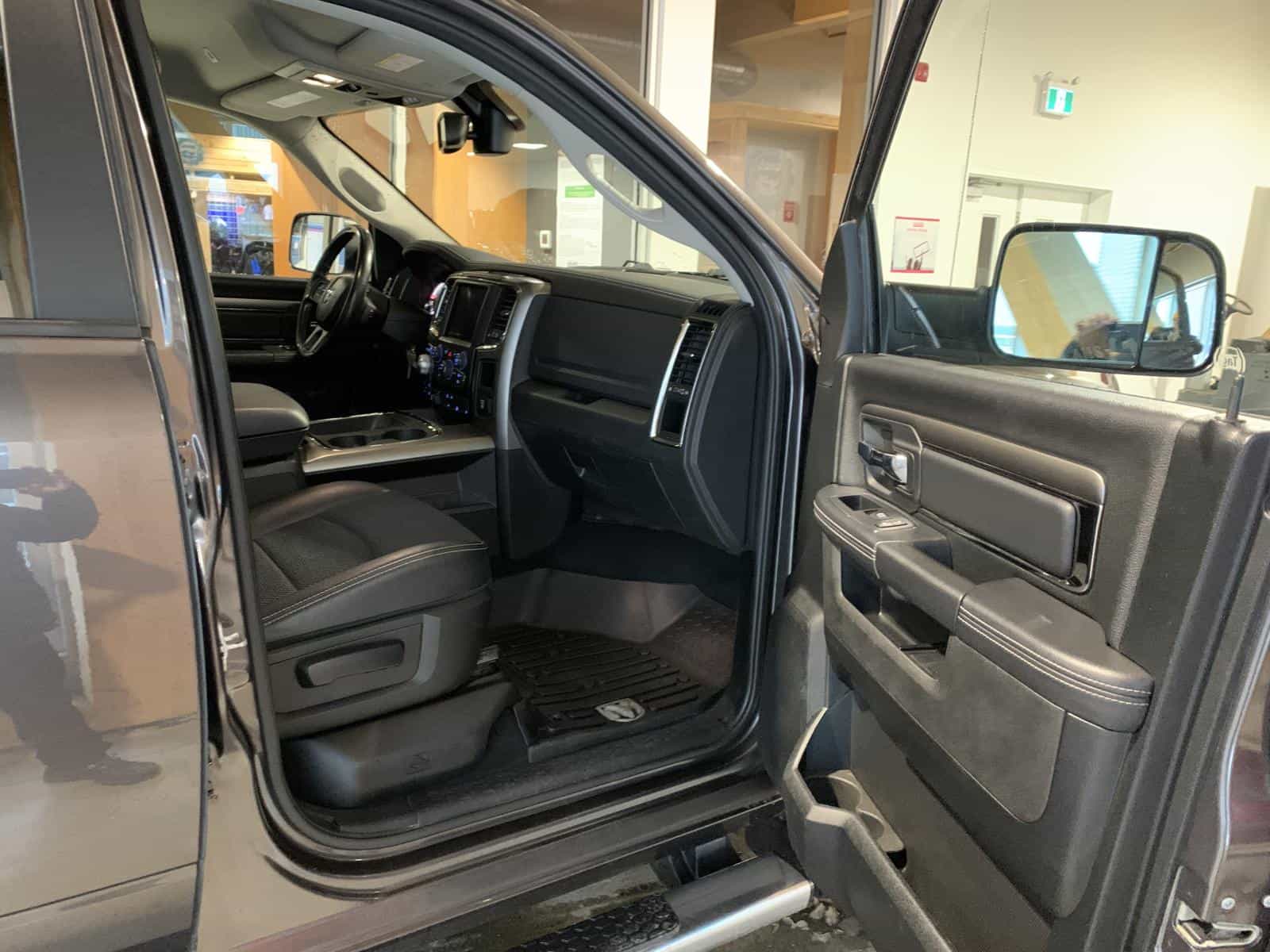 2018 RAM 1500 Sport - Image 8