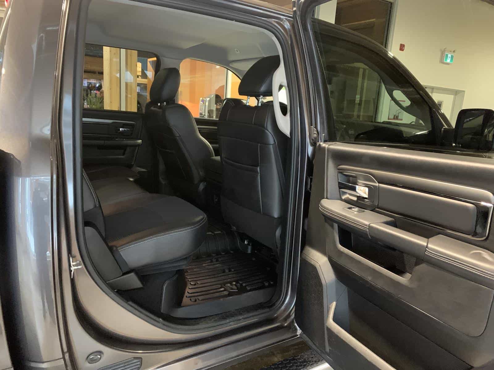 2018 RAM 1500 Sport - Image 10