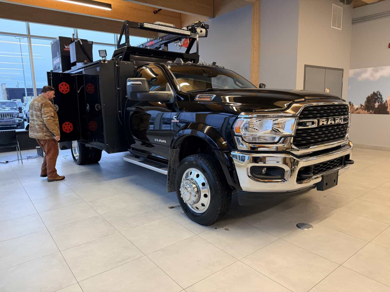 2023 RAM 5500 Chassis - Image 2