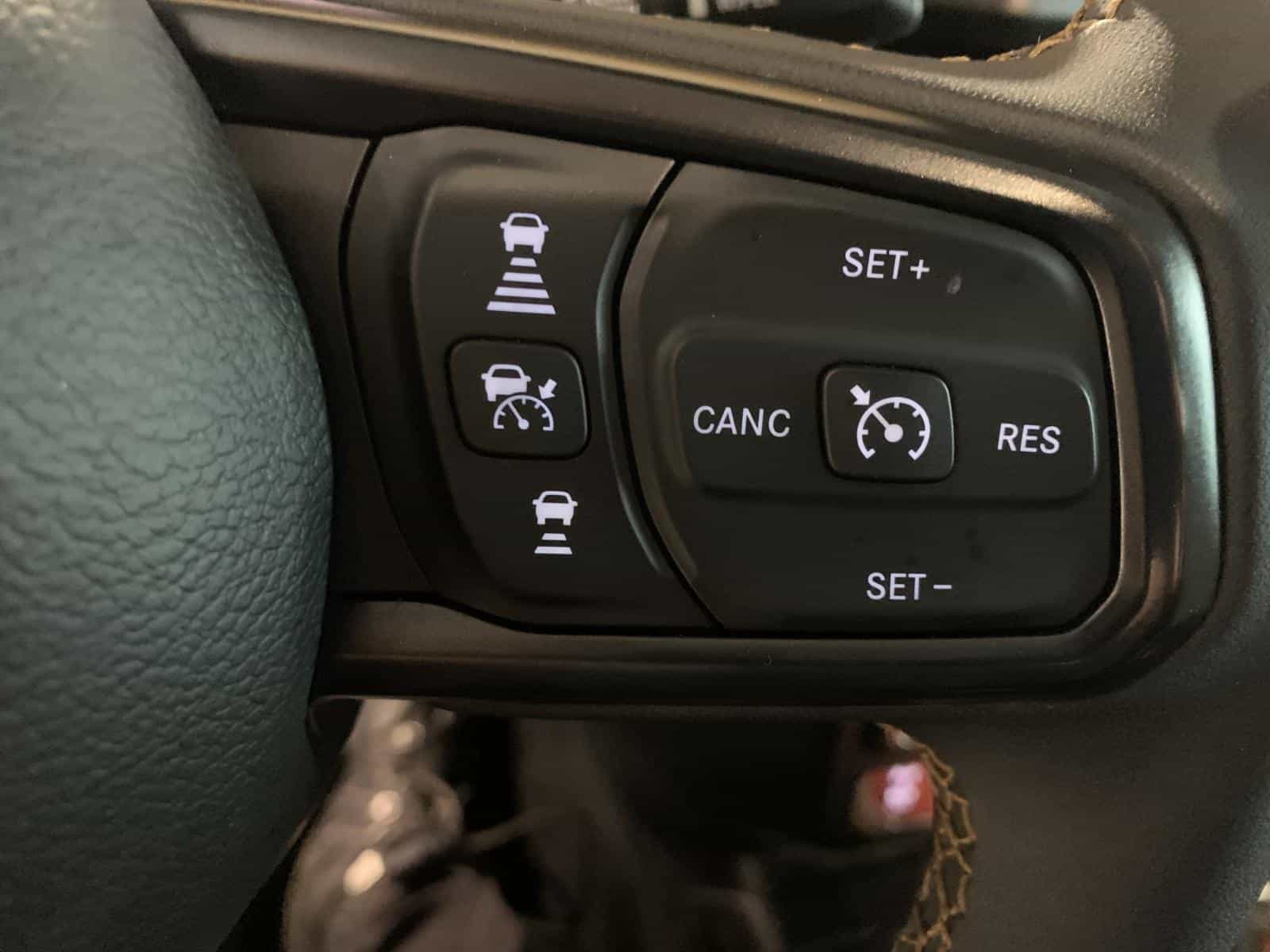 Image 20 Jeep Wrangler Willys 2024