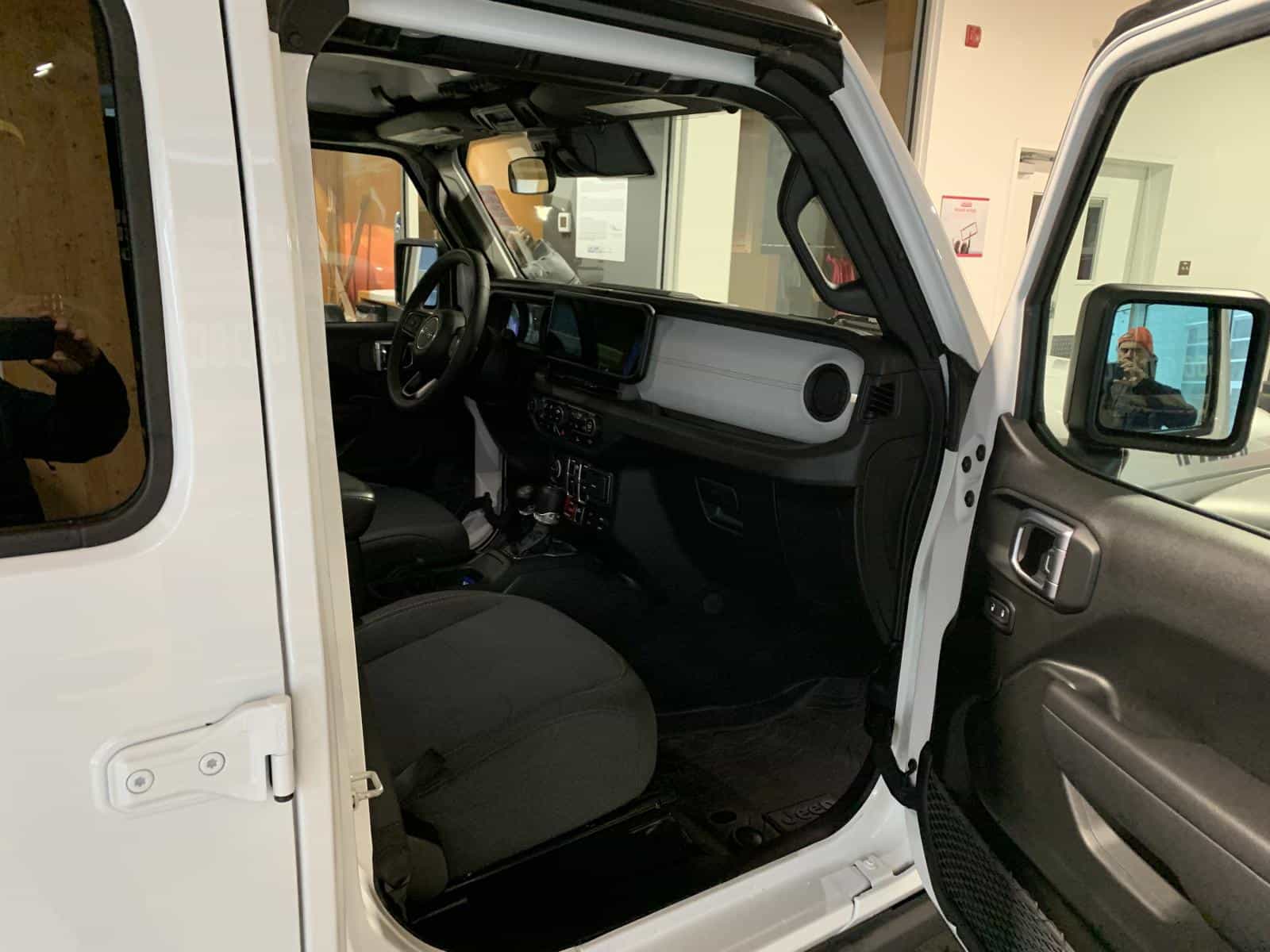 Image 10 Jeep Wrangler Willys 4XE 2024